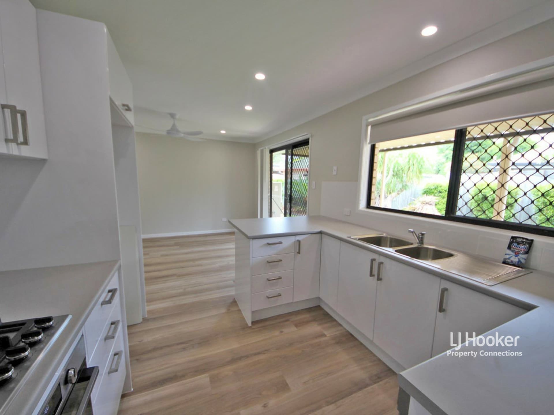 8 Deakin Close Fitzgibbon QLD, Fitzgibbon - Thumbnail 8