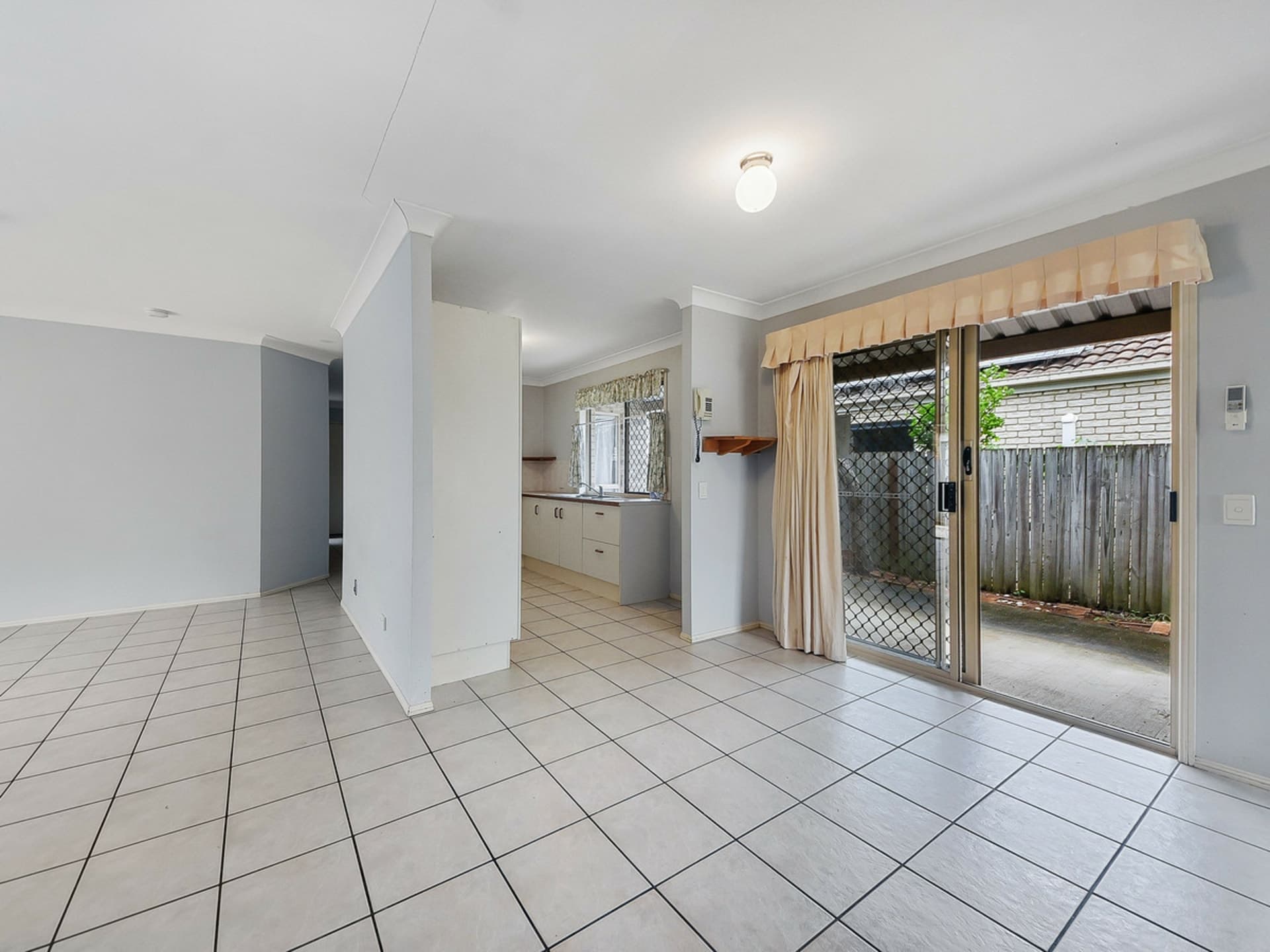 26 Rose Crescent Fitzgibbon QLD, Fitzgibbon - Thumbnail 4