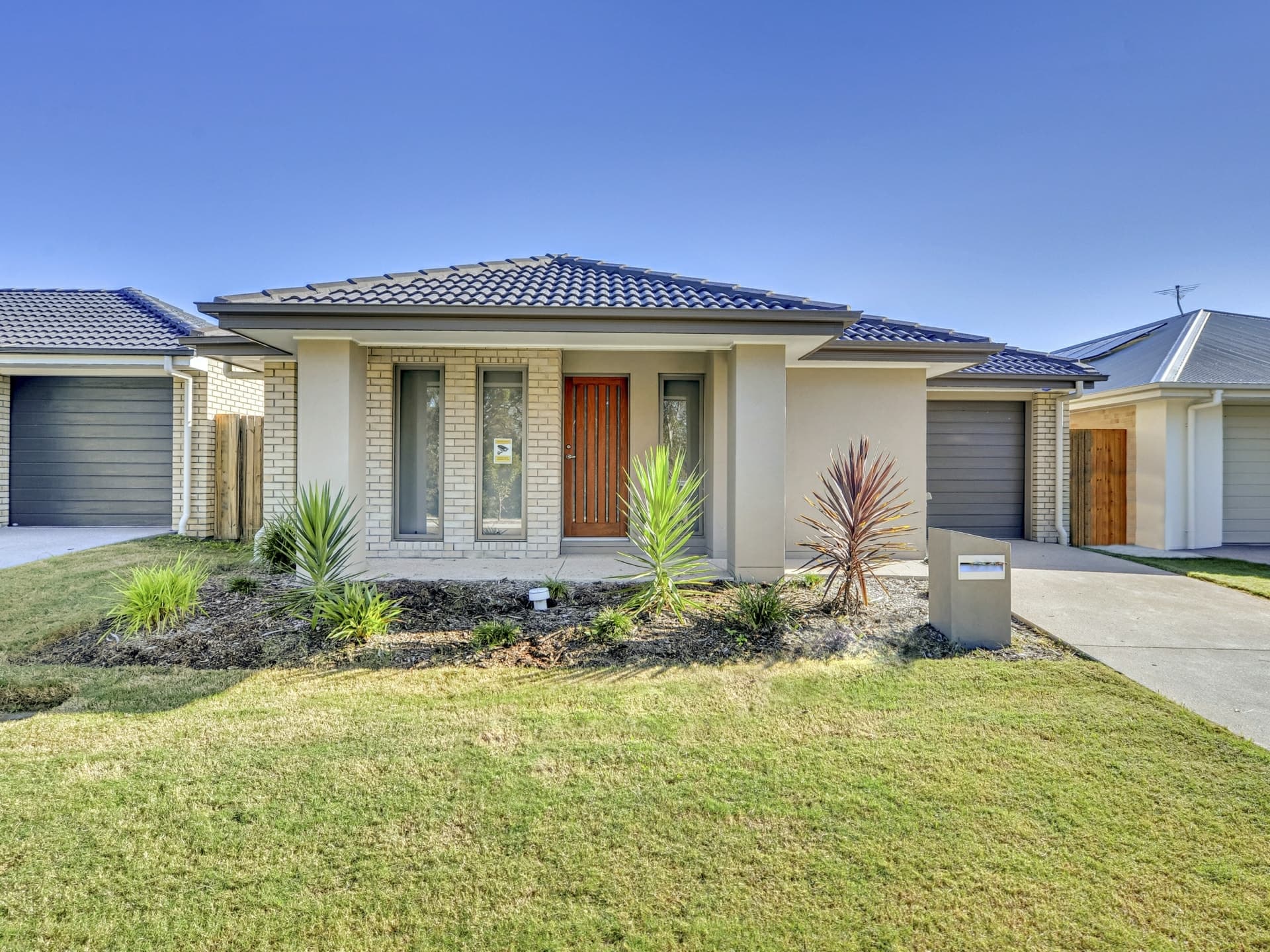 27 Mortimer Drive Flagstone QLD, Flagstone - Image 1