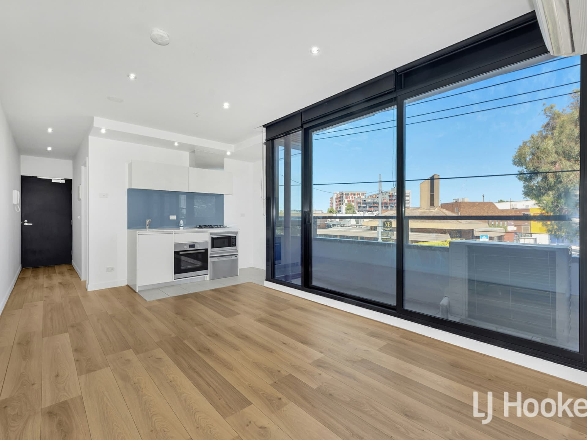 203A/10 Droop Street Footscray VIC, Footscray - Image 1