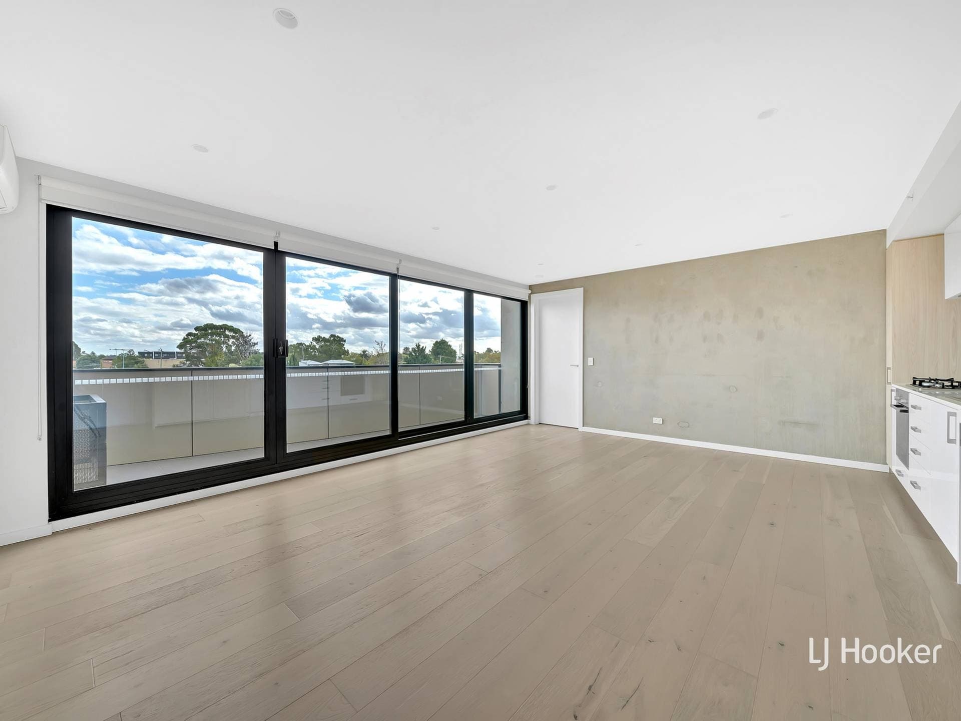304/205, Footscray - Thumbnail 4