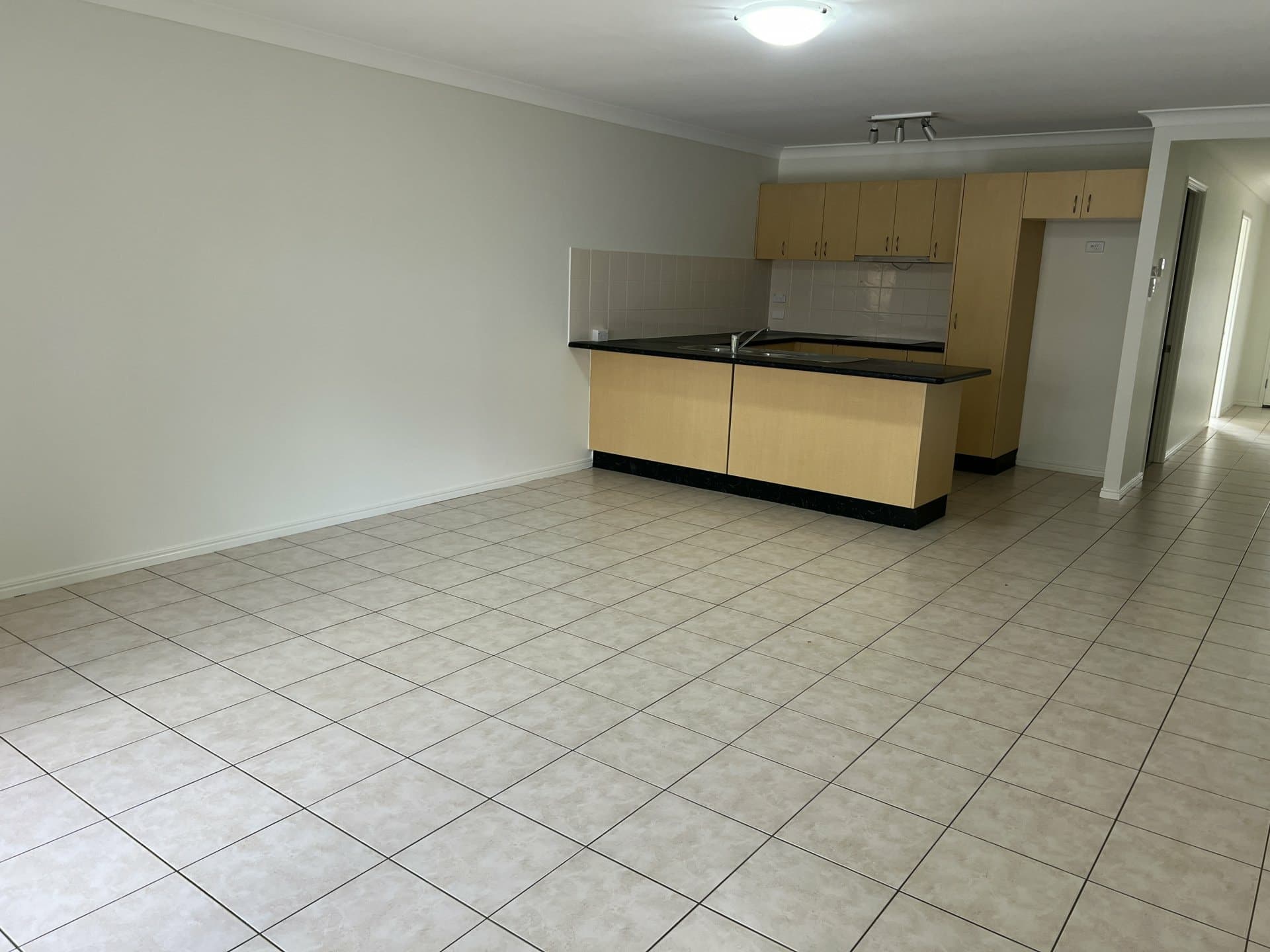 Unit 1/112 Sanctuary Drive, Forest Lake, Forest Lake - Thumbnail 3