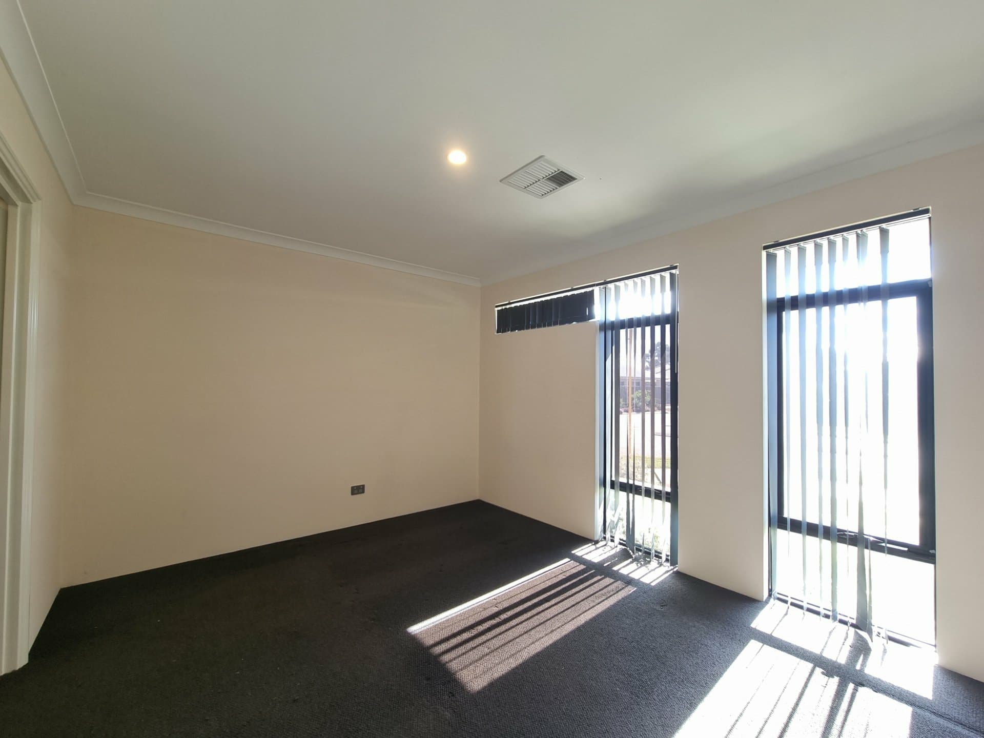 25 Dynasty Way Forrestdale WA, Forrestdale - Image 1