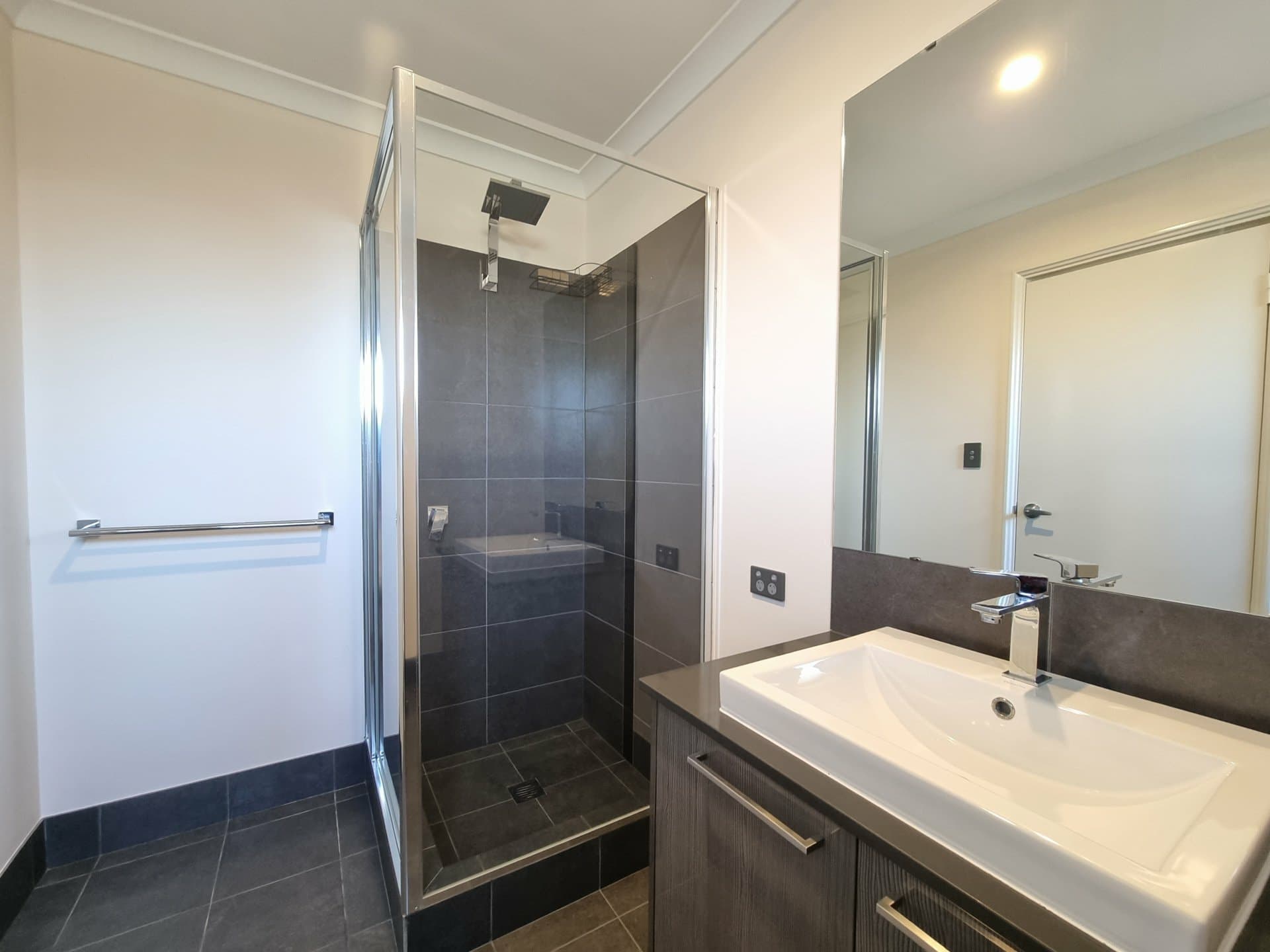 25 Dynasty Way Forrestdale WA, Forrestdale - Thumbnail 2