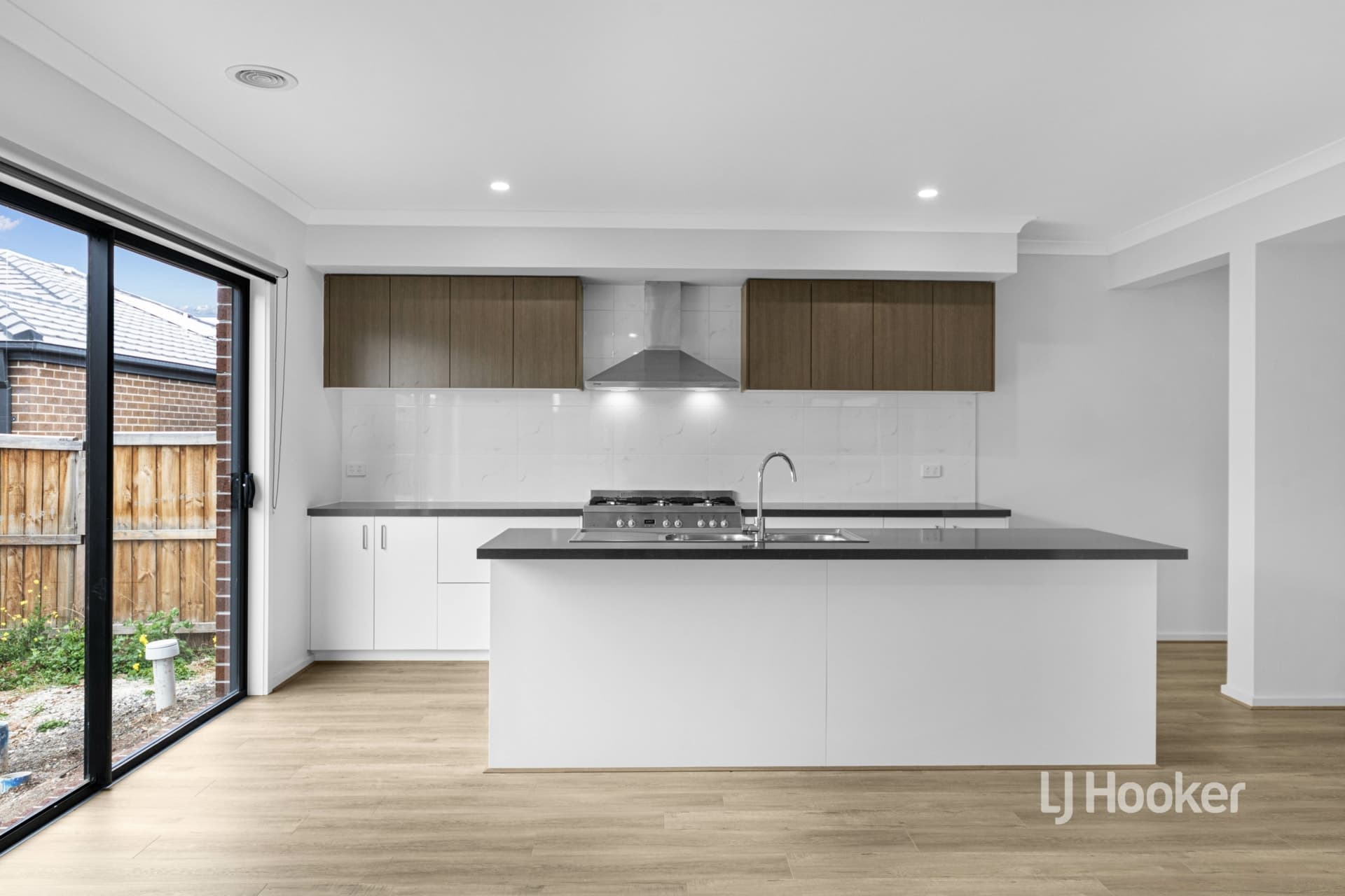 21 Milos Court Fraser Rise VIC, Fraser Rise - Thumbnail 3