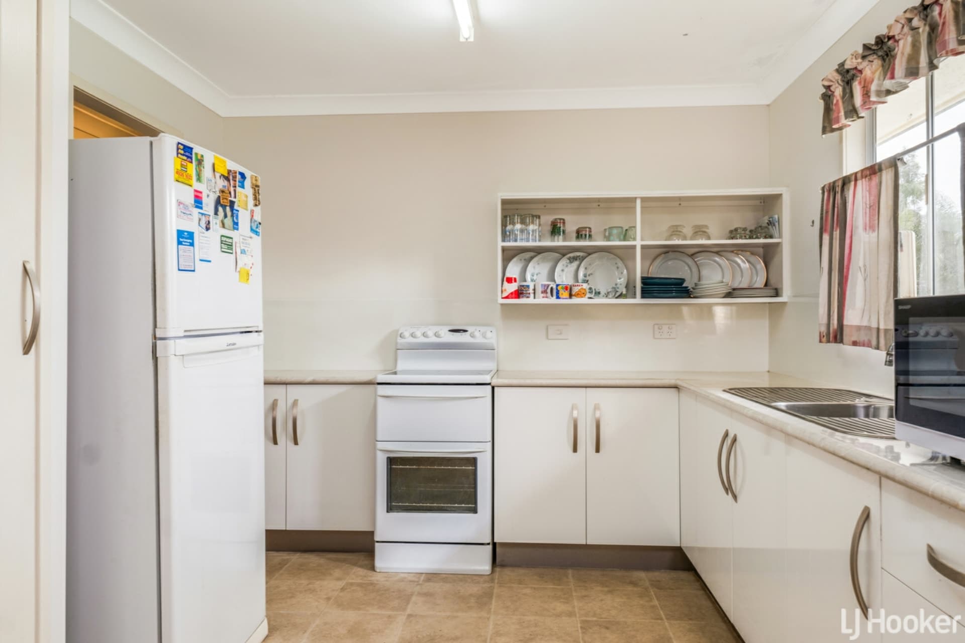 288 Mills Avenue Frenchville QLD, Frenchville - Thumbnail 3