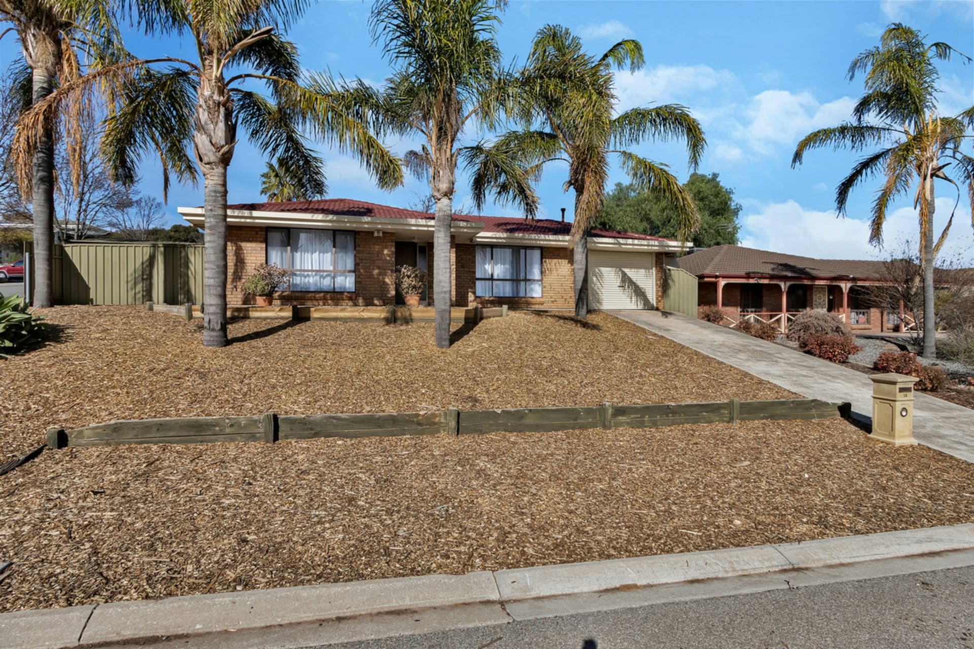 14 McGahan Crescent Gawler East SA, Gawler East - Thumbnail 2