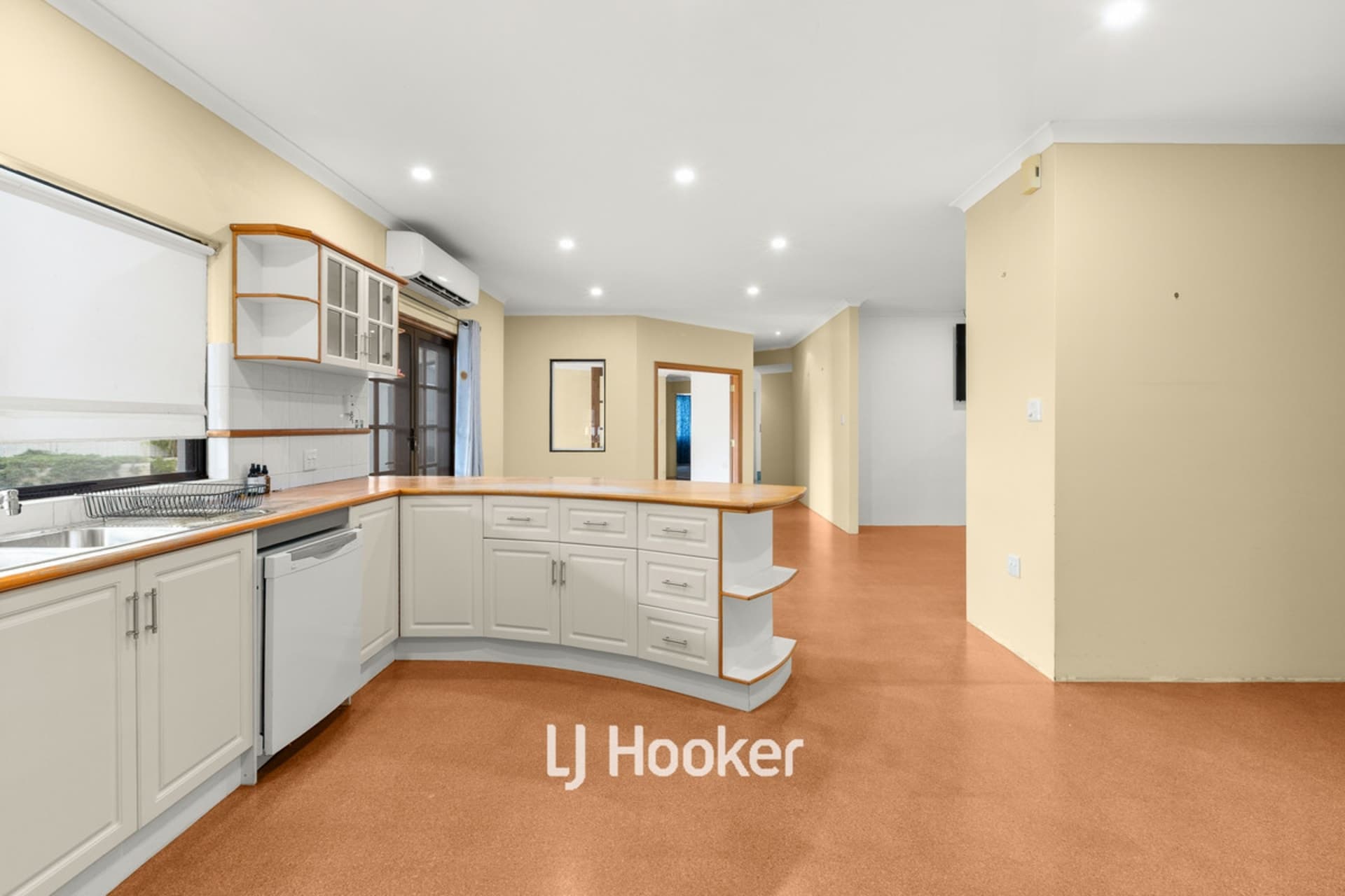 9 Seahorse Crescent Geographe WA, Geographe - Thumbnail 5