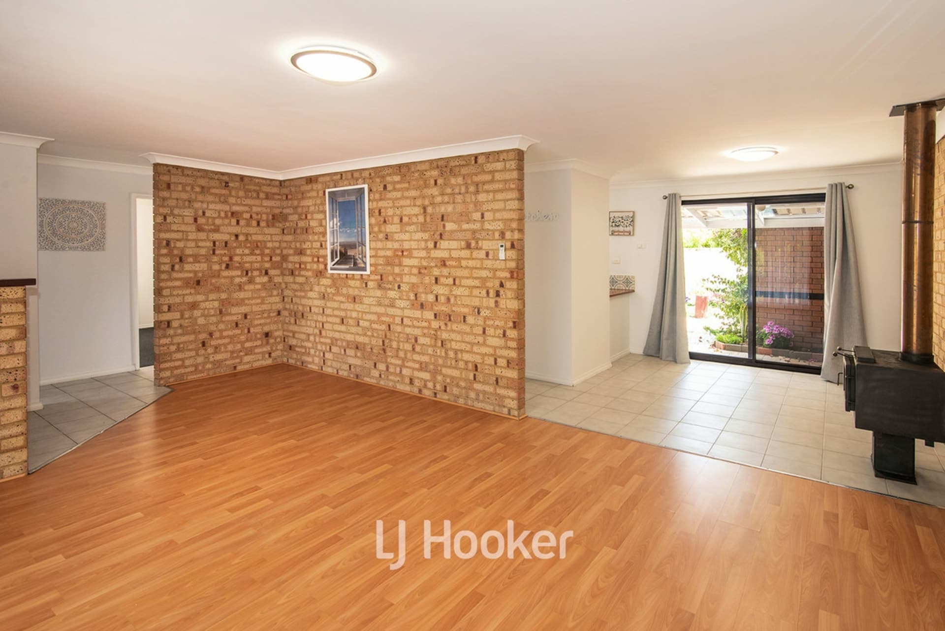 2/11 Melville Court Geographe WA, Geographe - Thumbnail 6