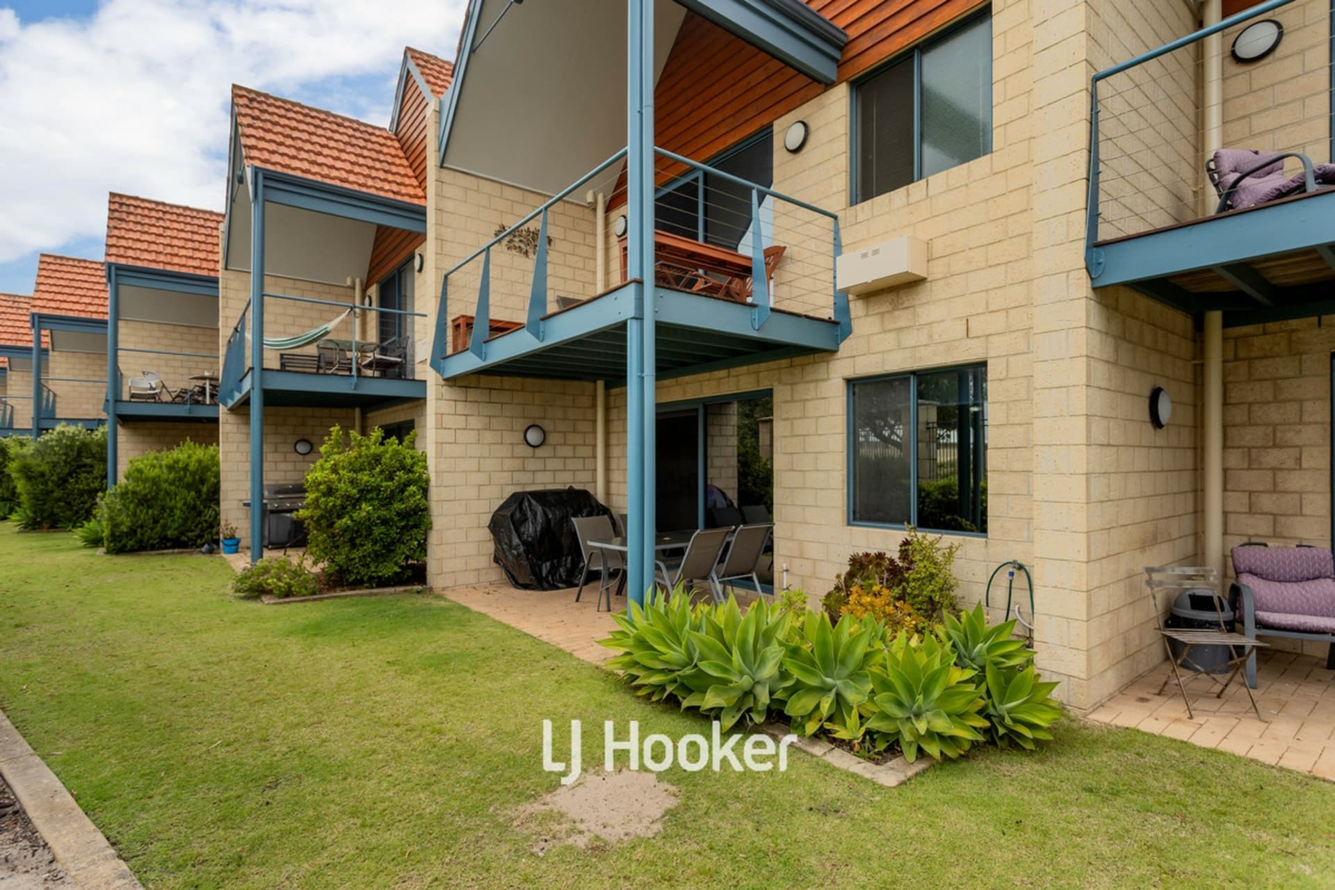 16/19 Spinnaker Boulevard Geographe WA, Geographe - Thumbnail 2