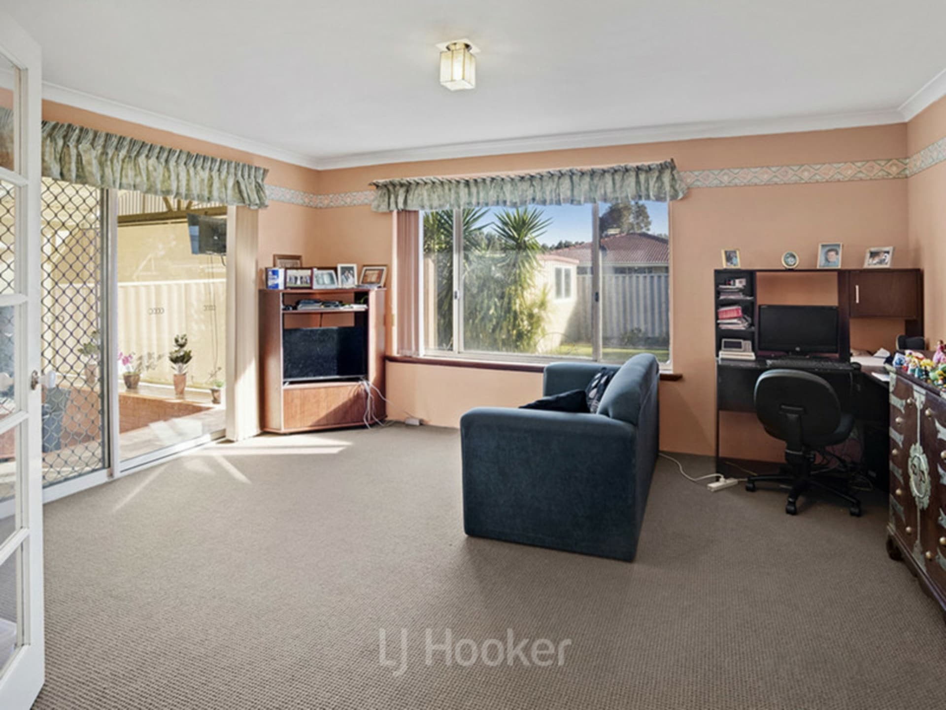 21 Kittyhawk Grove Geographe WA, Geographe - Thumbnail 5