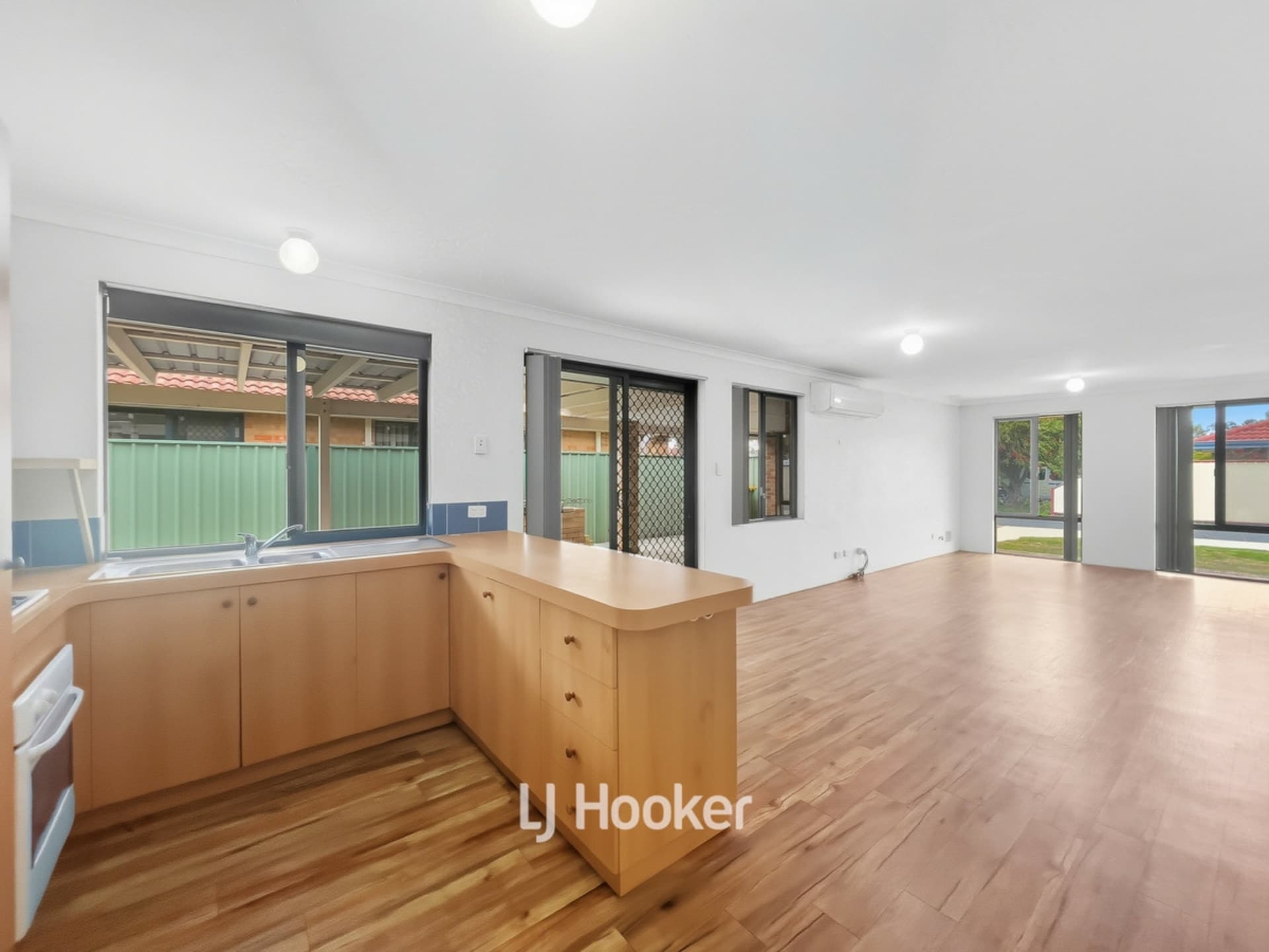 21 Honeyeater Crescent Geographe WA, Geographe - Thumbnail 8