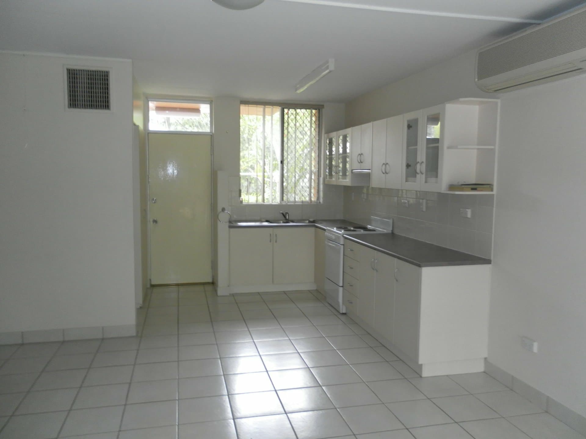64/111 Bloomfield Street Gillen NT, Gillen - Thumbnail 4