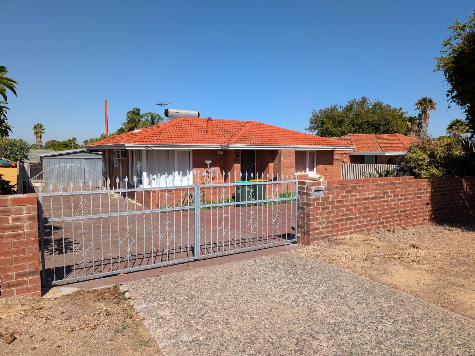 95 Casserley Ave Girrawheen WA, Girrawheen - Image 1