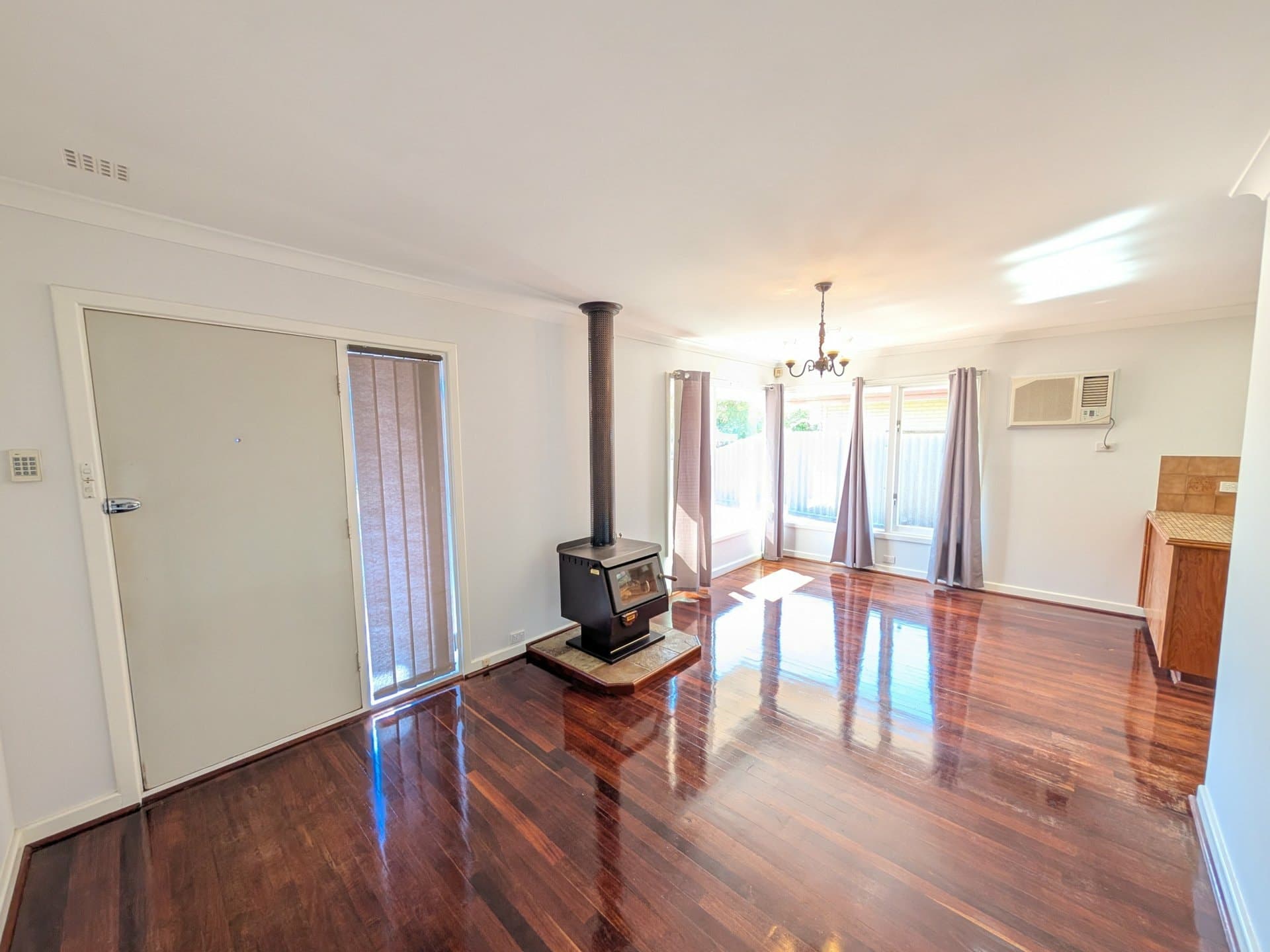 95 Casserley Ave Girrawheen WA, Girrawheen - Thumbnail 4