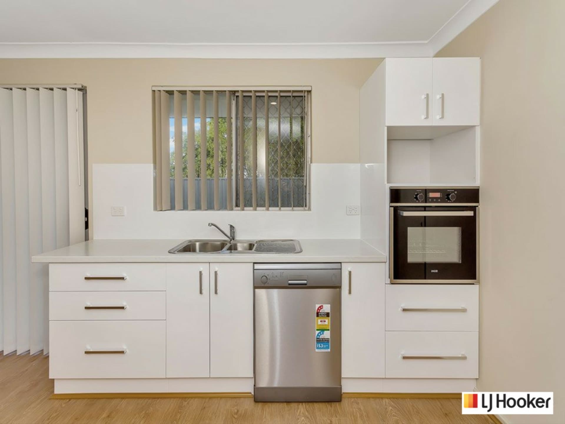 18 Chataway Road Girrawheen WA, Girrawheen - Image 1