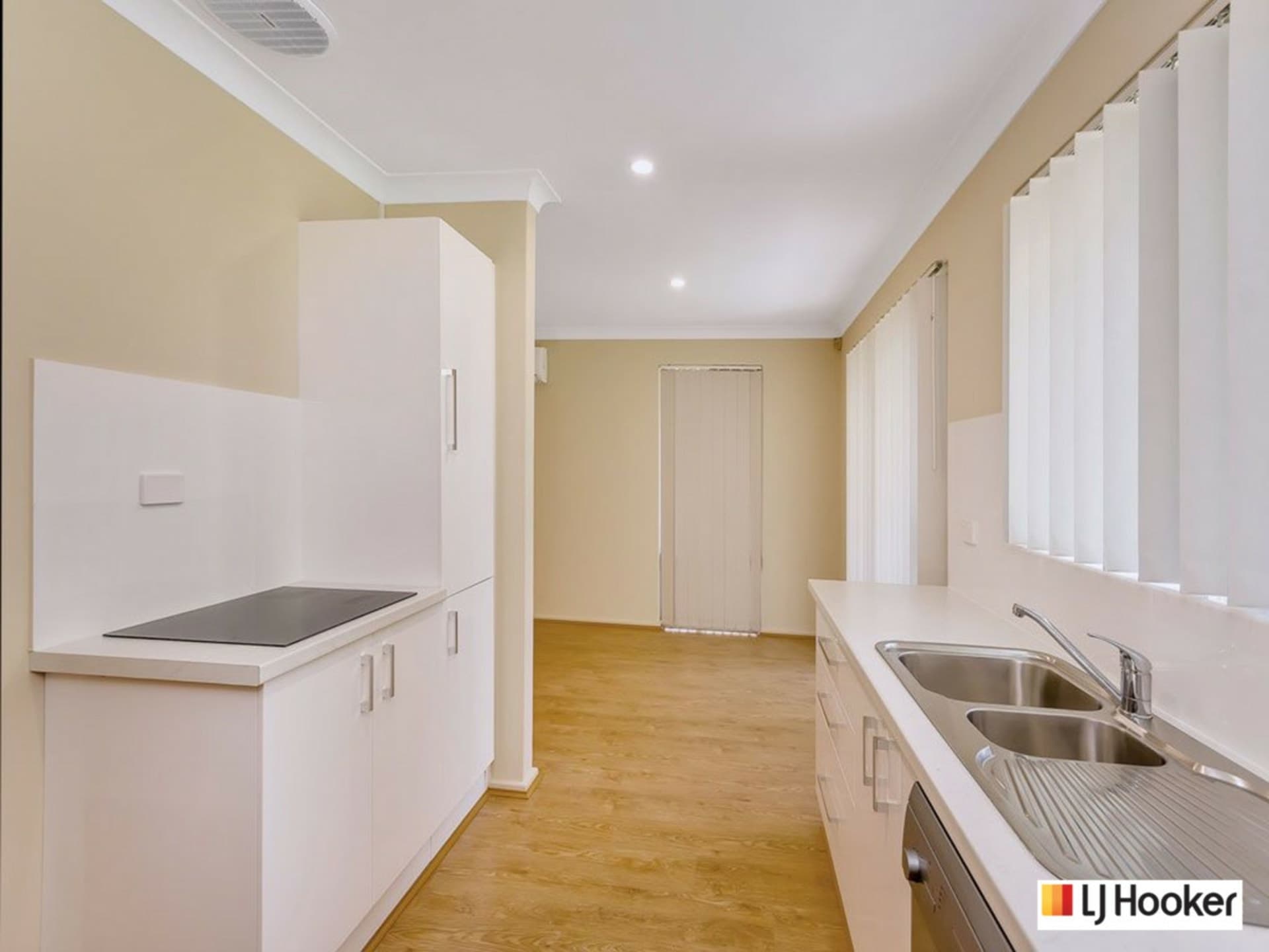 18 Chataway Road Girrawheen WA, Girrawheen - Thumbnail 3