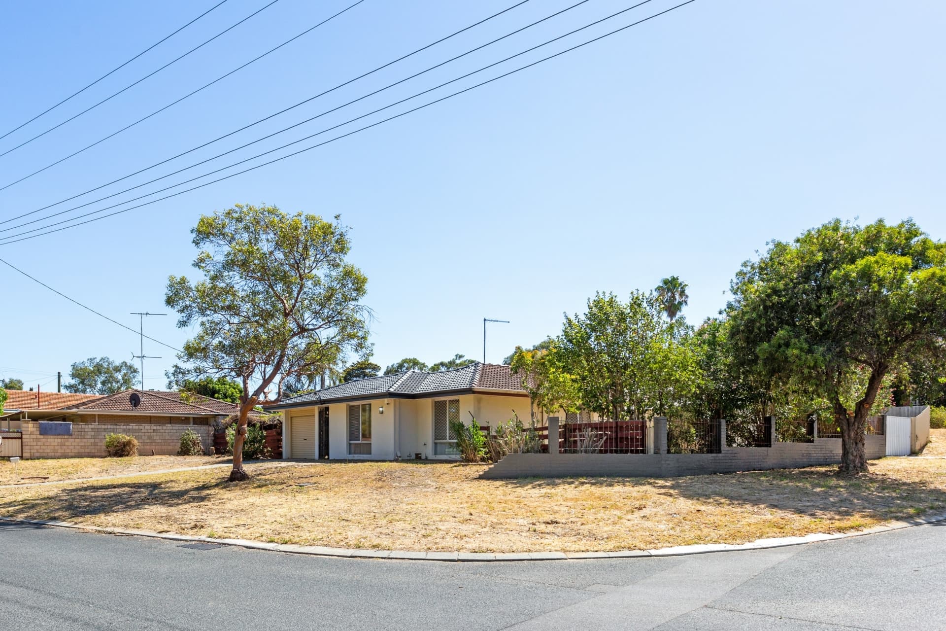 22 Liddell Street Girrawheen WA, Girrawheen - Thumbnail 2
