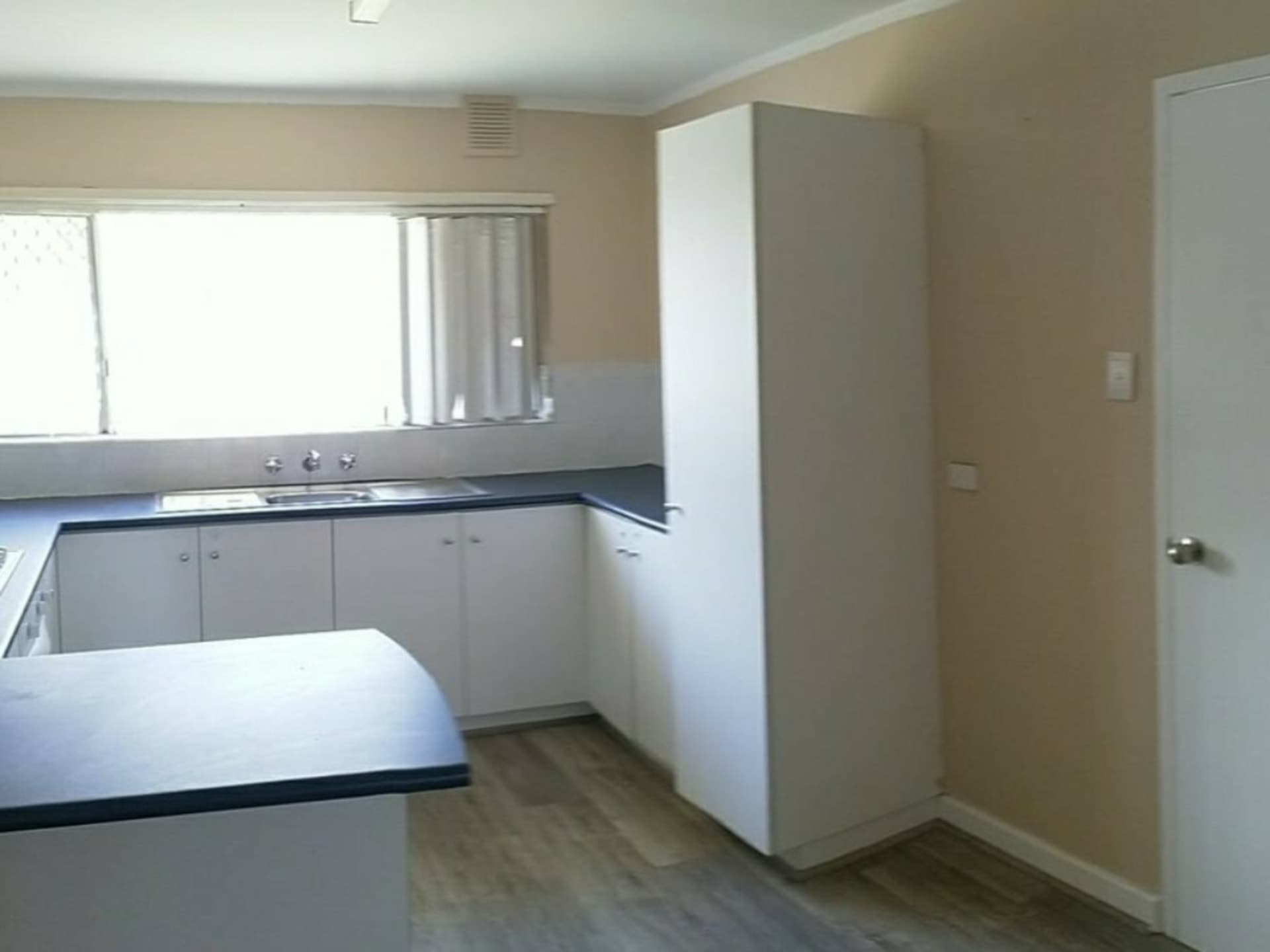 8 Hainsworth Ave Girrawheen WA, Girrawheen - Thumbnail 6