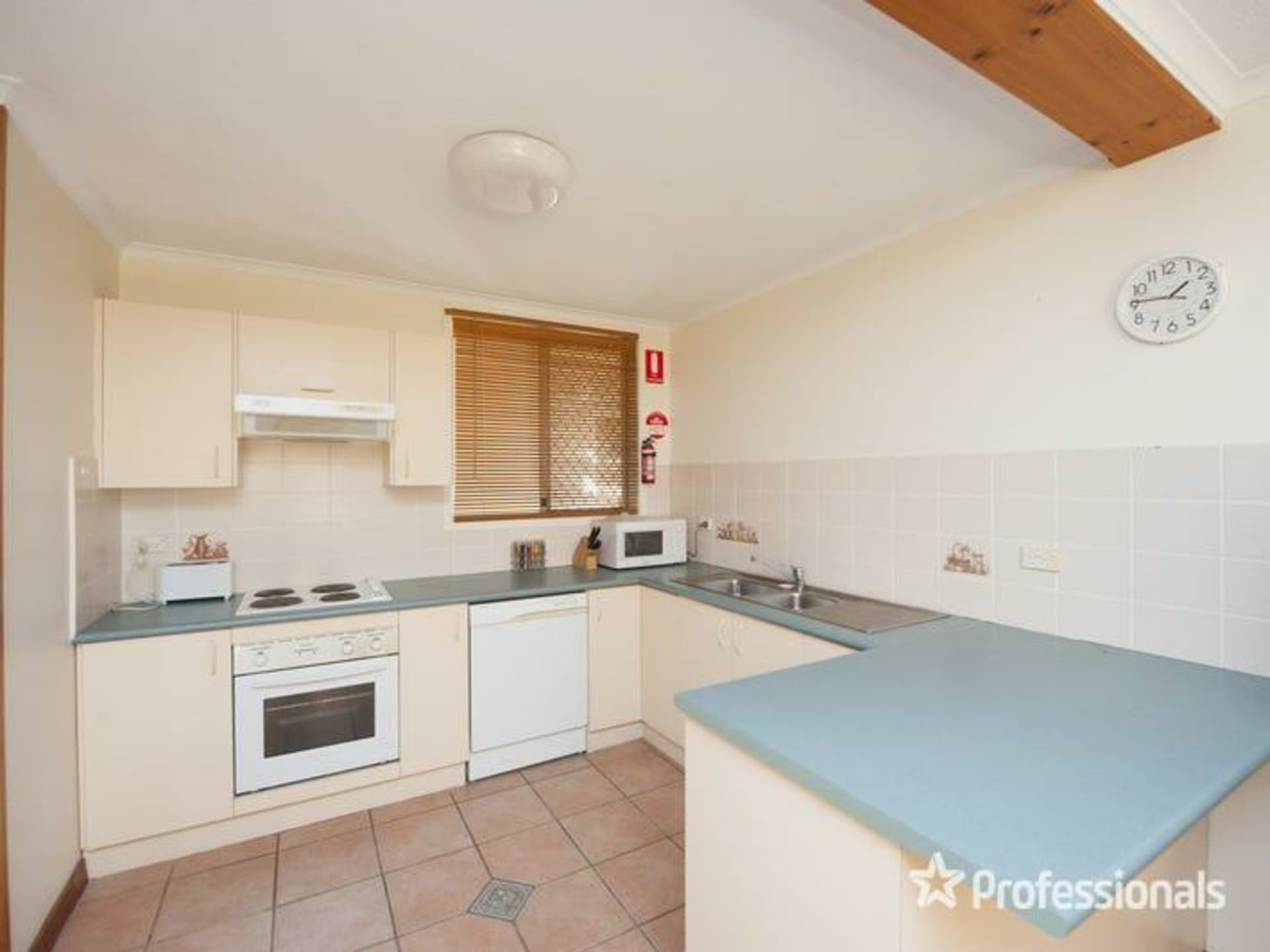 6/141 Auckland Street Gladstone Central QLD, Gladstone Central - Thumbnail 2