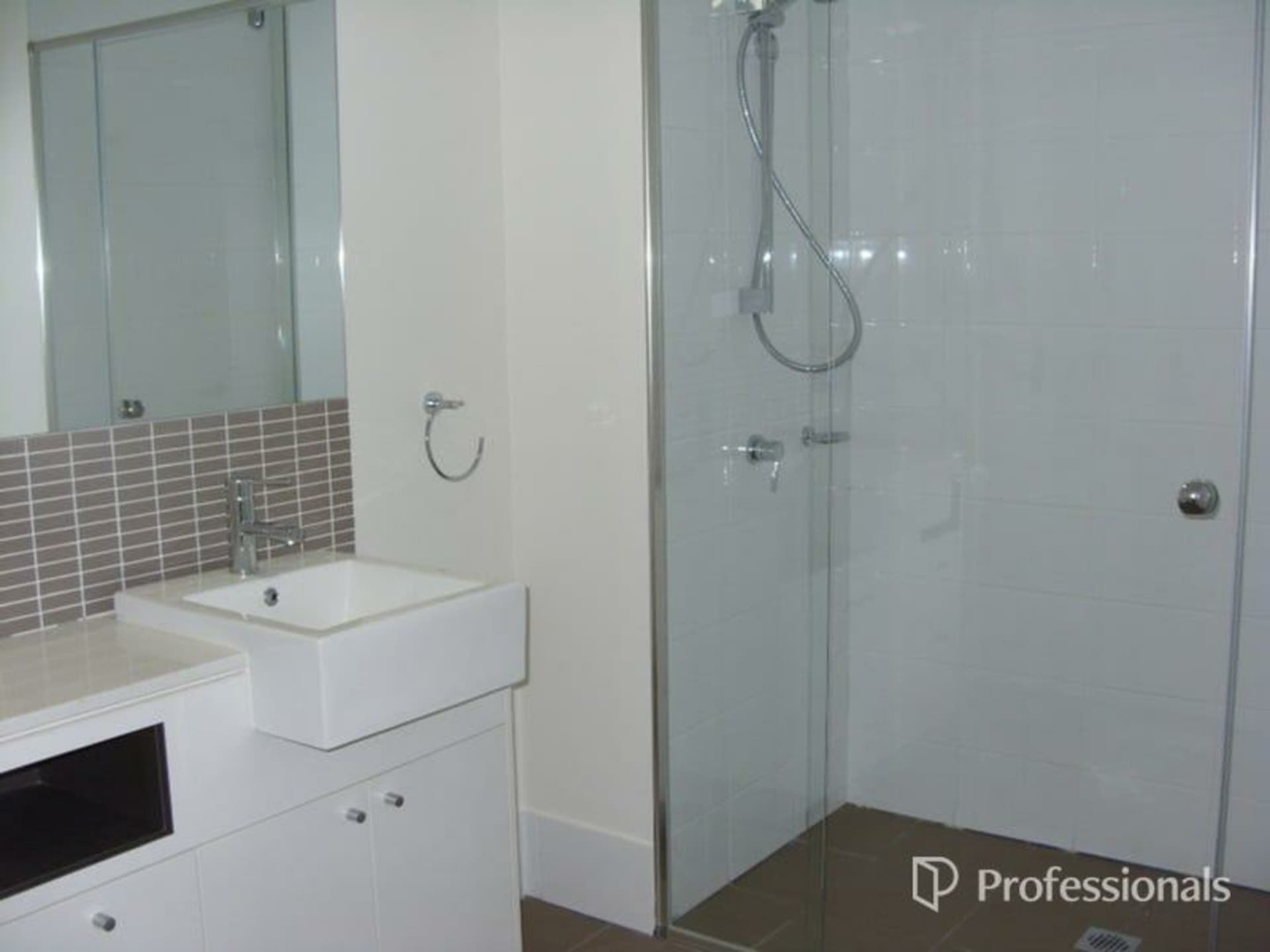 124/60 Glenlyon Street Gladstone Central QLD, Gladstone Central - Thumbnail 5