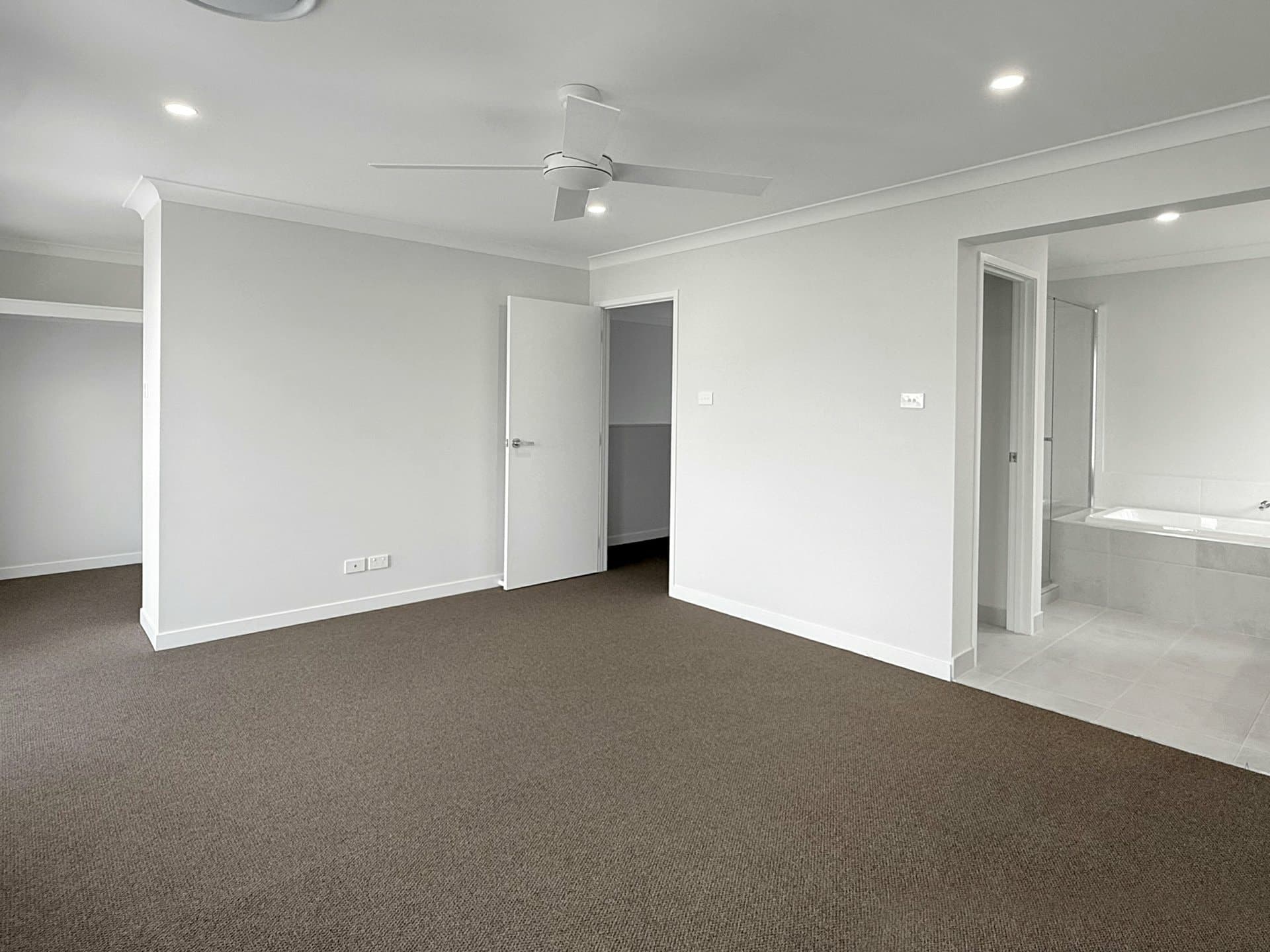 33 Belgravia Avenue Gledswood Hills NSW, Gledswood Hills - Thumbnail 8