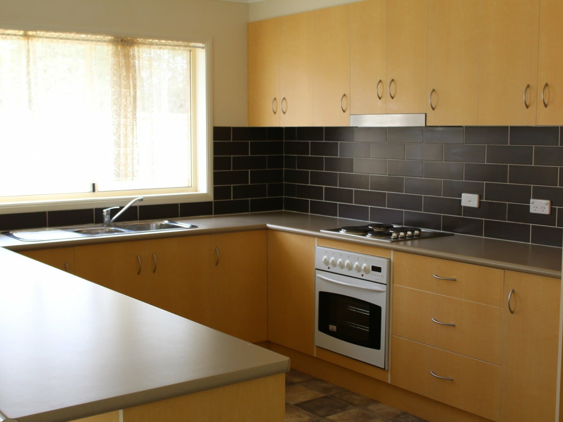 Unit 1/73 Abbott Street, Glen Innes, Glen Innes - Thumbnail 2
