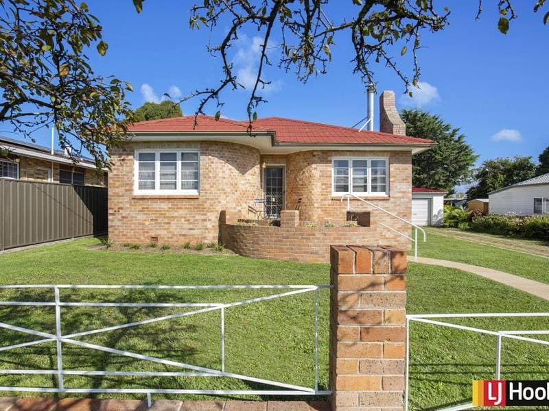 28 Pitt Street Glen Innes NSW, Glen Innes - Thumbnail 2