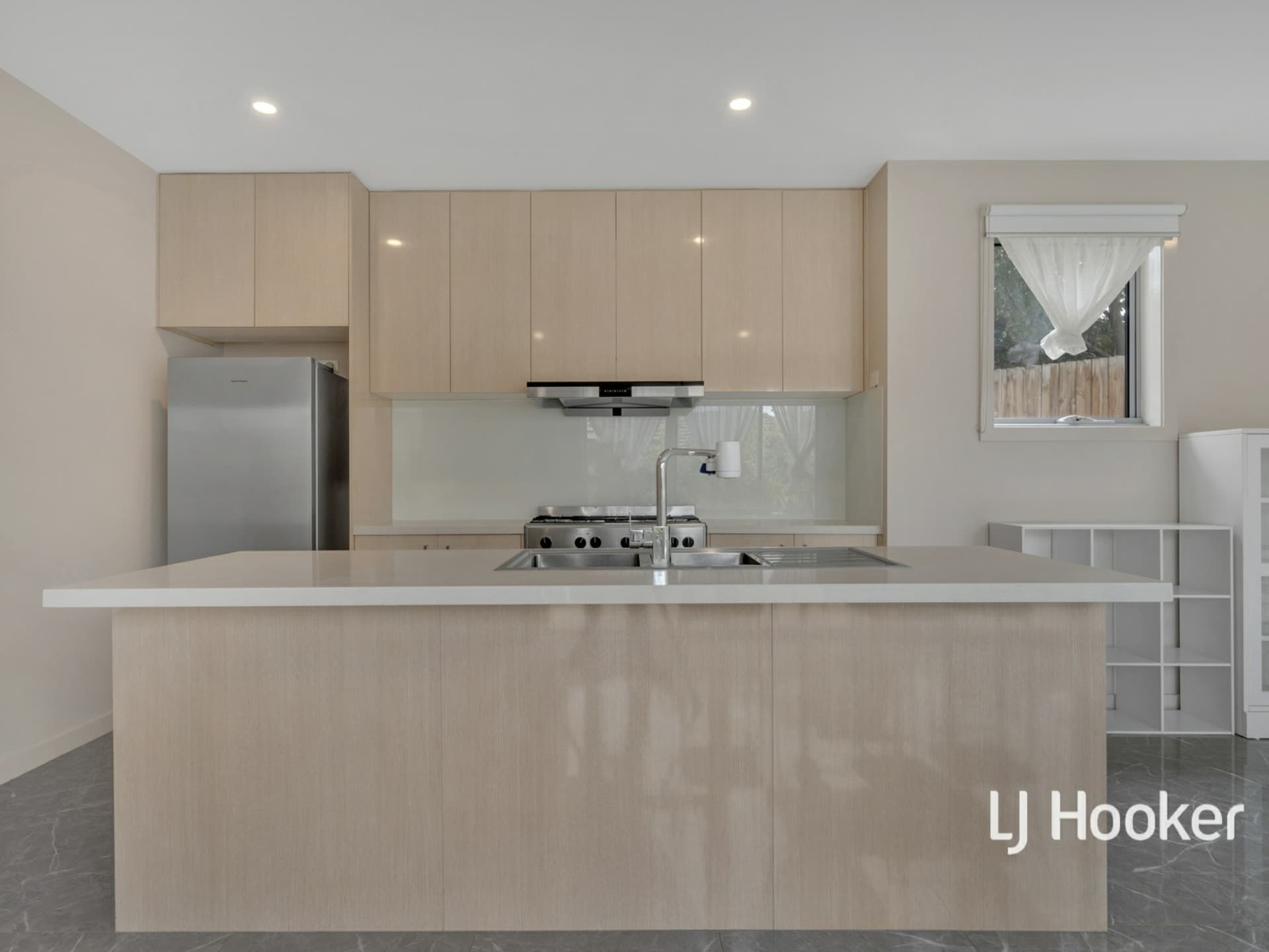 1/3 Avon Court Glen Waverley VIC, Glen Waverley - Thumbnail 3
