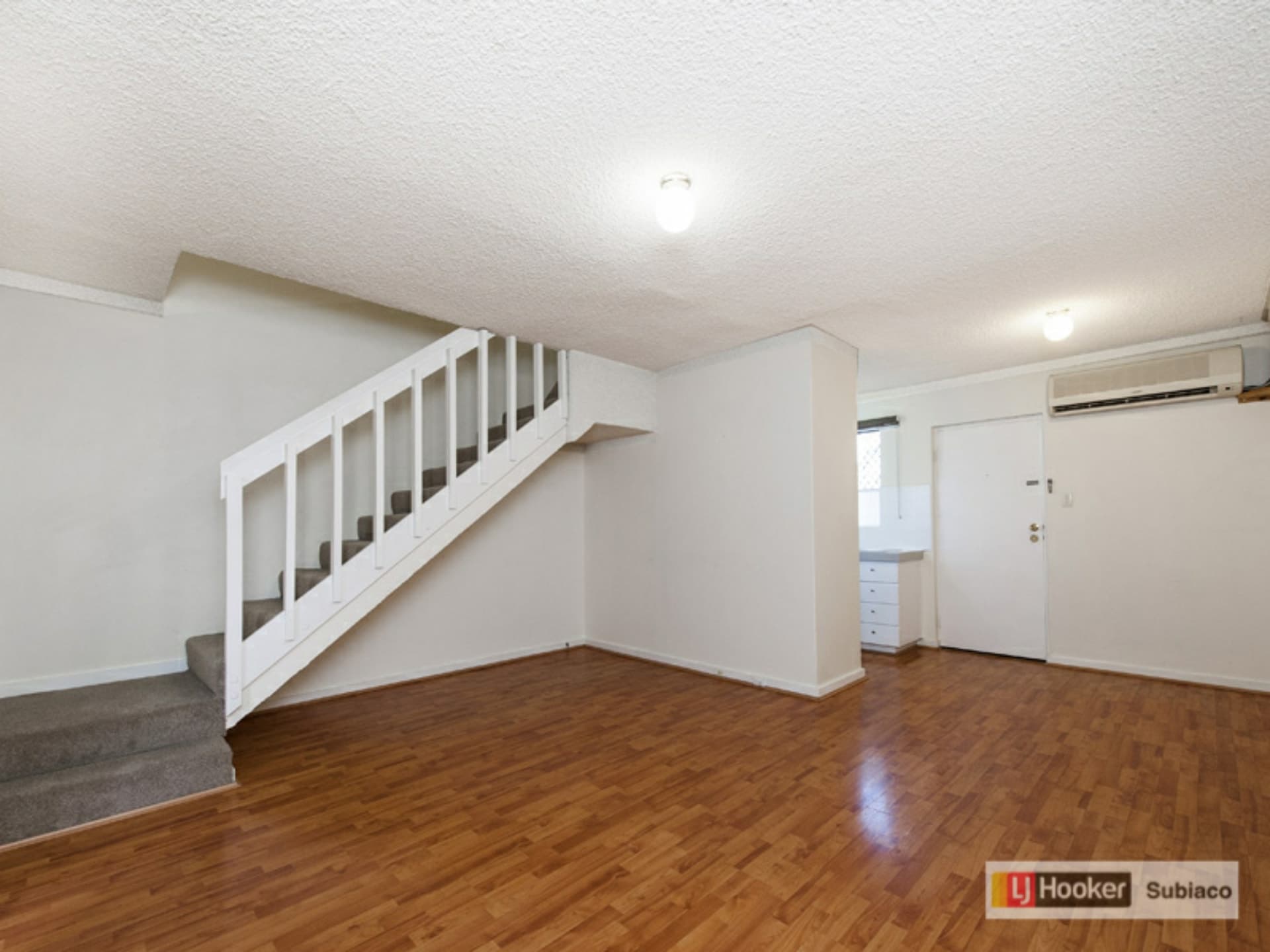 90/309 Harborne Street Glendalough WA, Glendalough - Thumbnail 4
