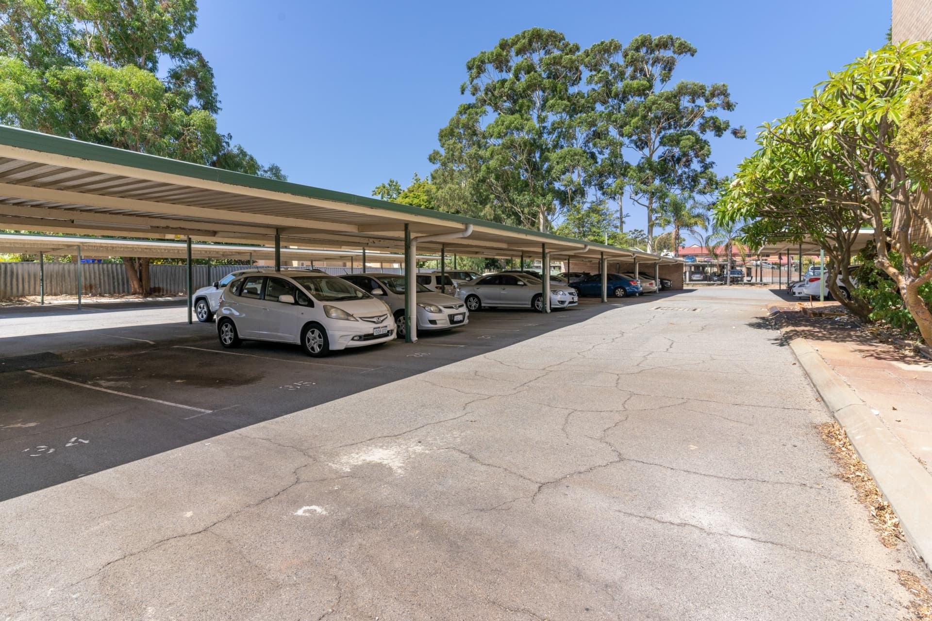 2/40 Pollard Street Glendalough WA, Glendalough - Image 1