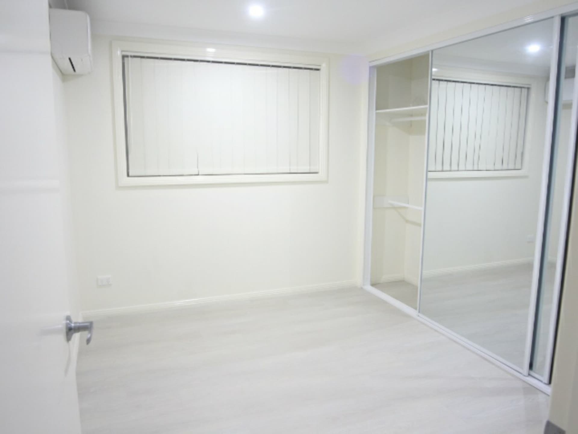 40 A Wood Lark Place, Glenfield, Glenfield - Thumbnail 5