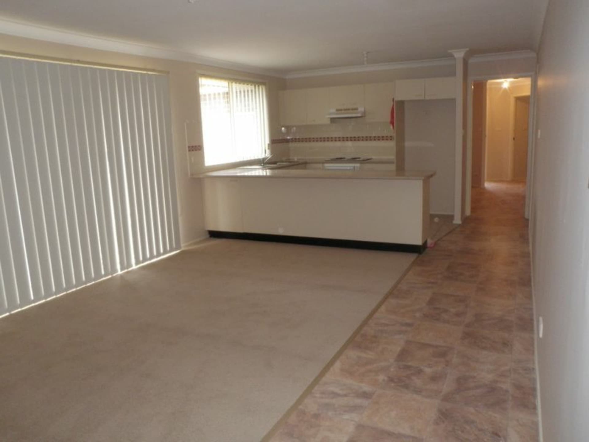 19 The Lakes Drives Glenmore Park NSW, Glenmore Park - Thumbnail 5