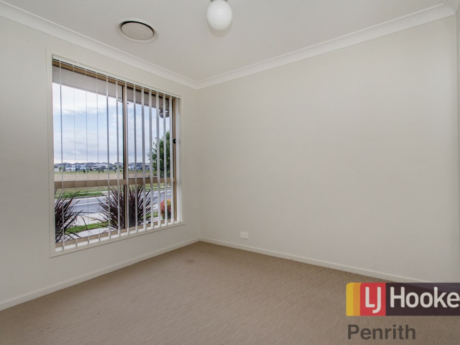 101 Glenmore Ridge Glenmore Park NSW, Glenmore Park - Thumbnail 2