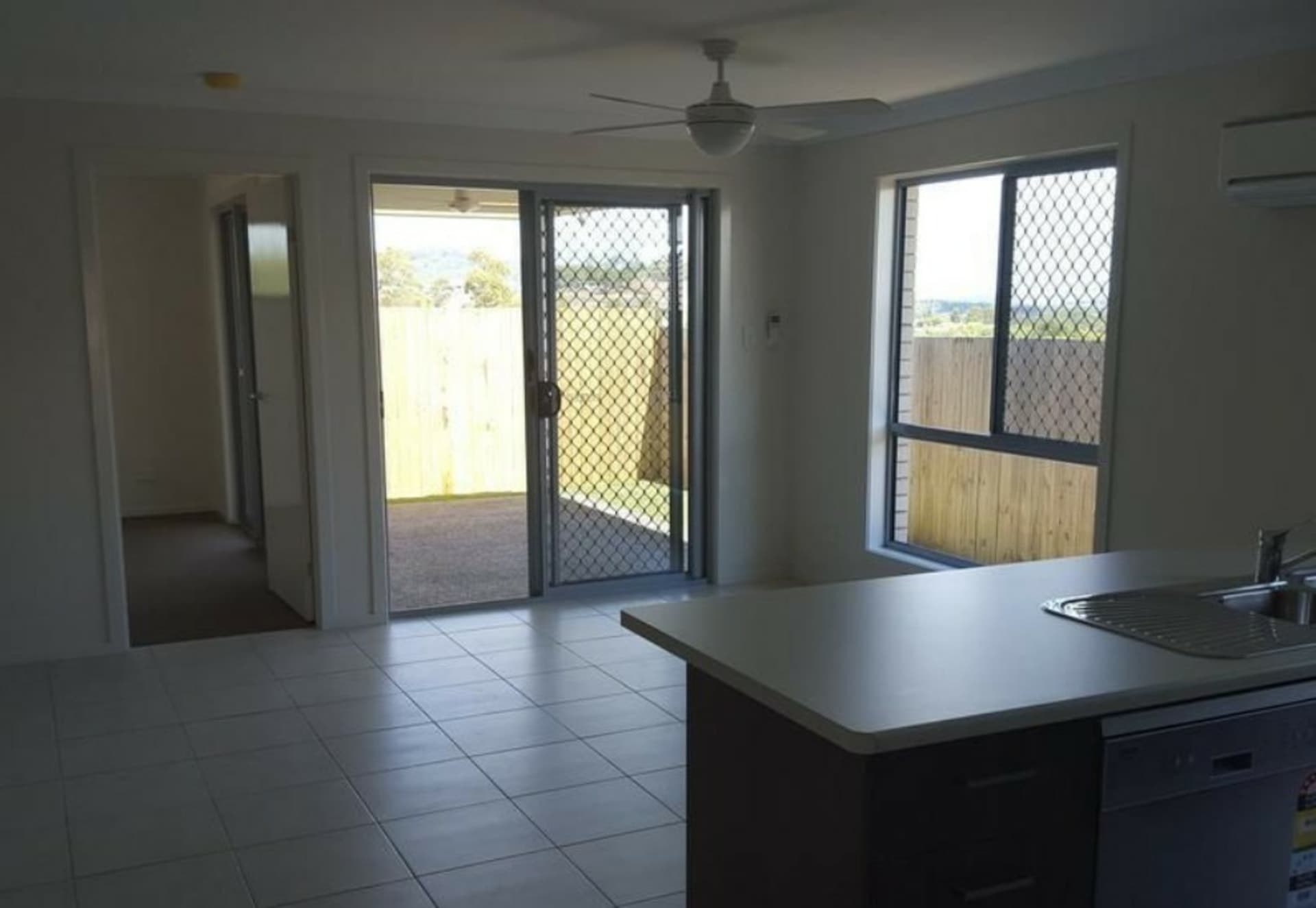2/34 Taragon Street Glenvale QLD, Glenvale - Thumbnail 3
