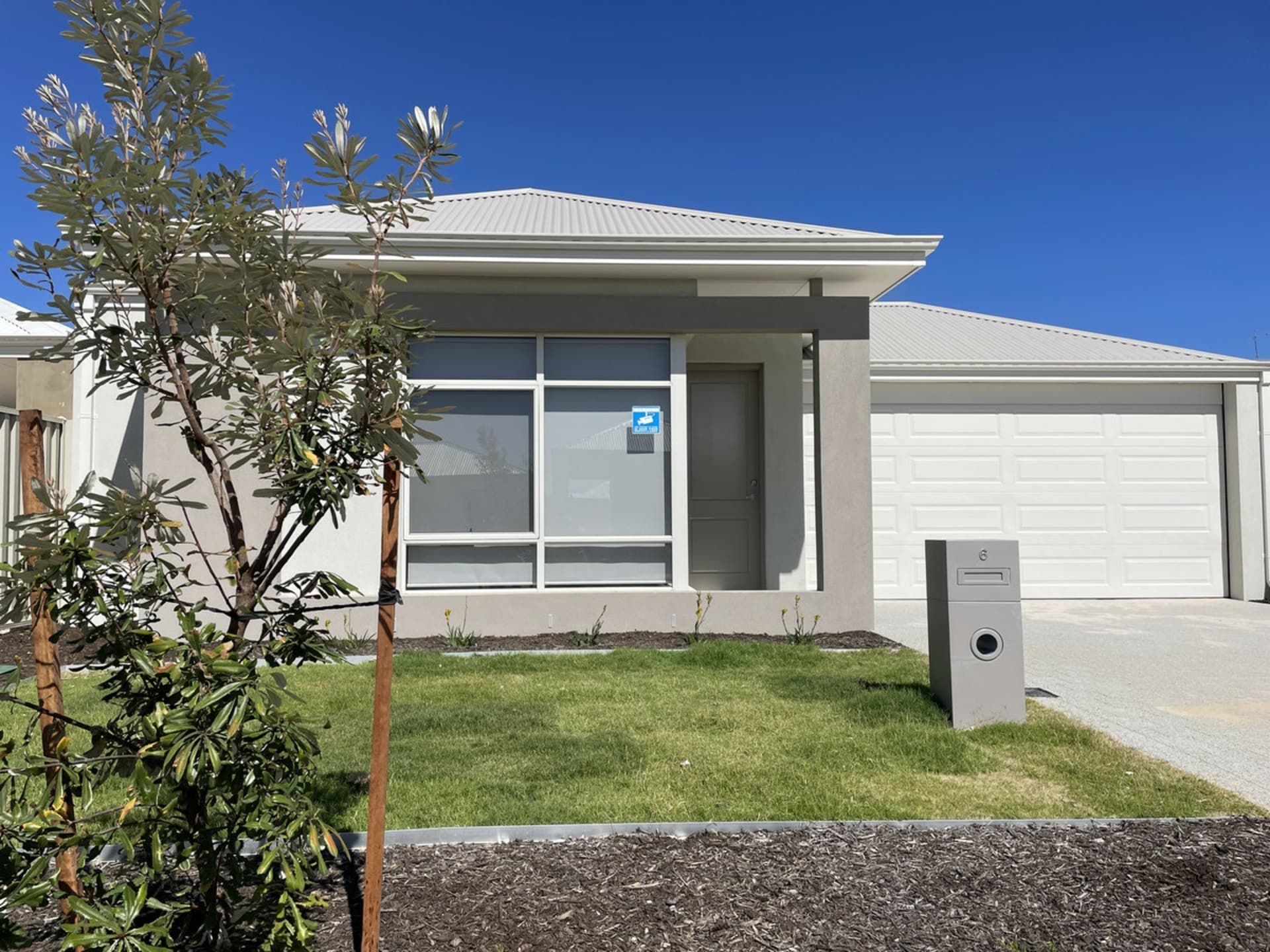 6 Sleaford Approach Golden Bay WA, Golden Bay - Thumbnail 2