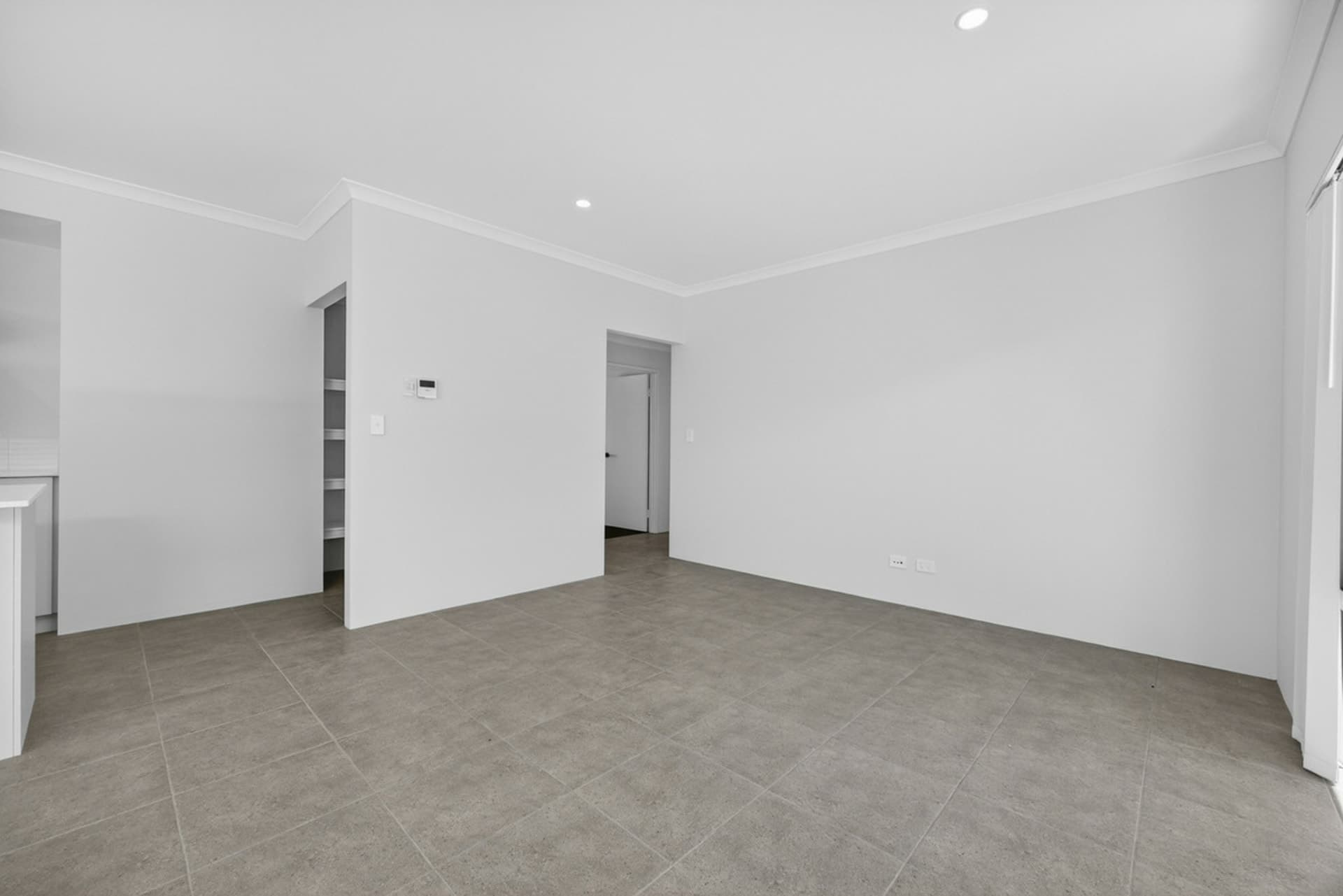 19 Caledon Street Golden Bay WA, Golden Bay - Thumbnail 3