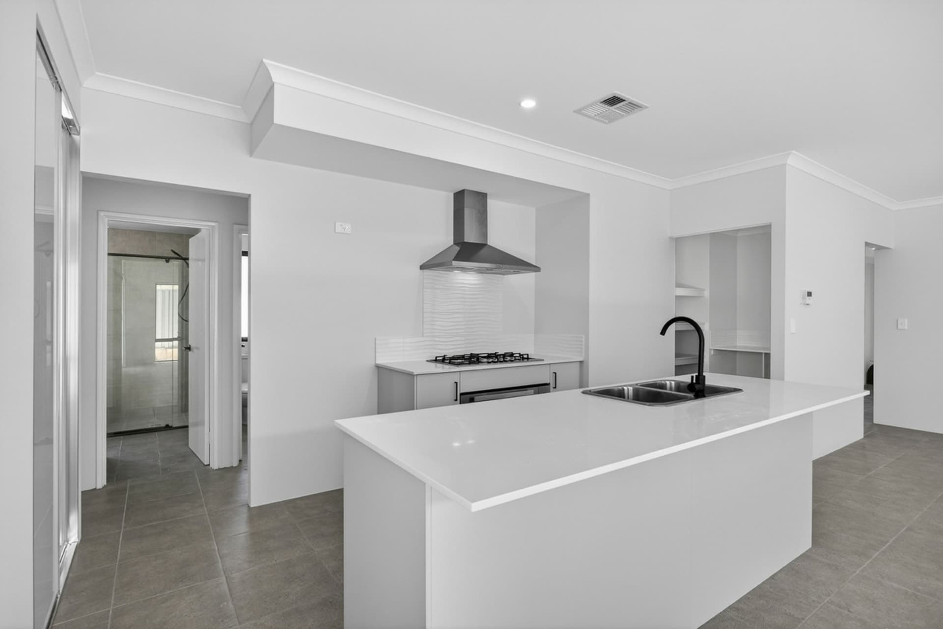 19 Caledon Street Golden Bay WA, Golden Bay - Thumbnail 6