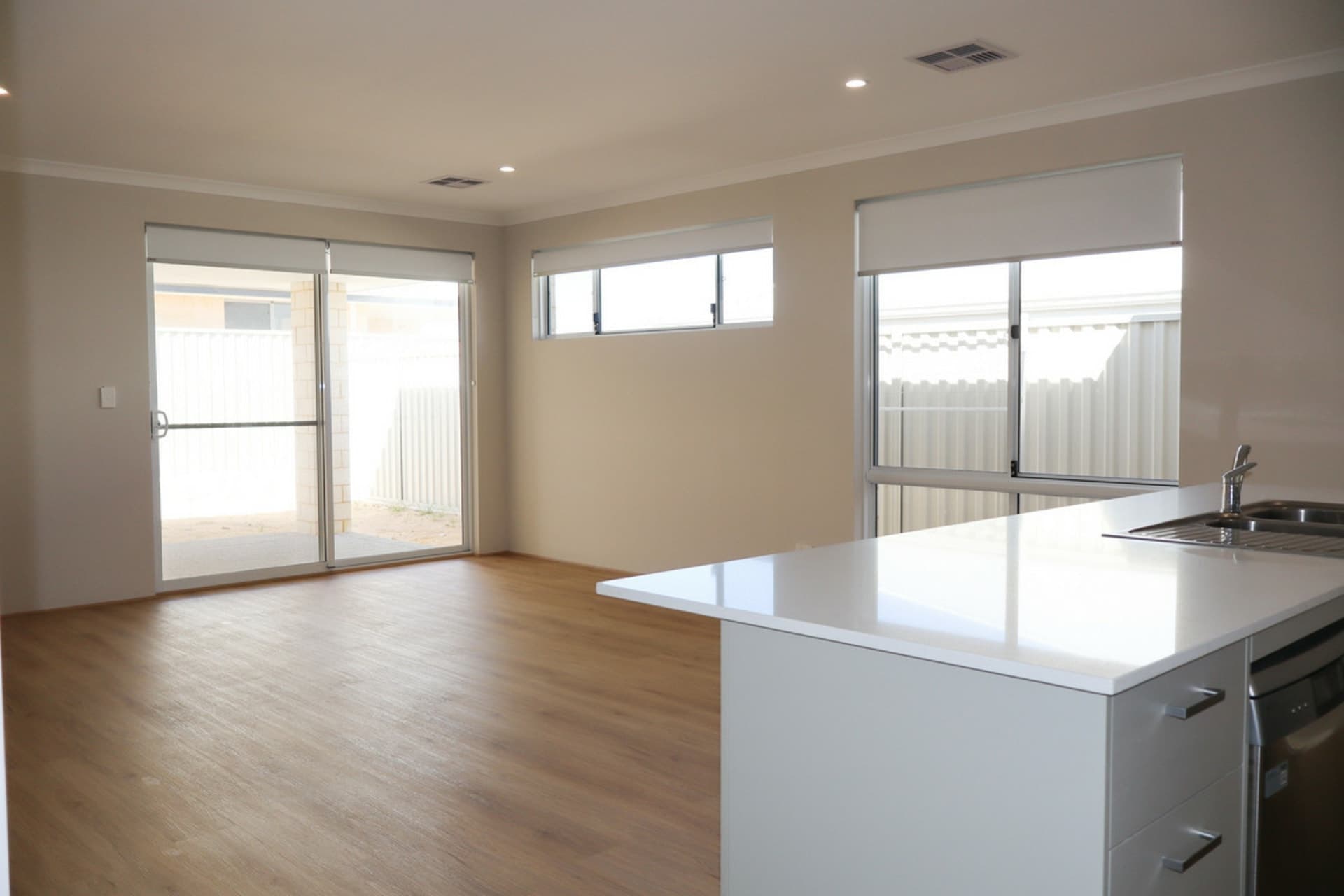22 Rozelle View Golden Bay WA, Golden Bay - Thumbnail 3