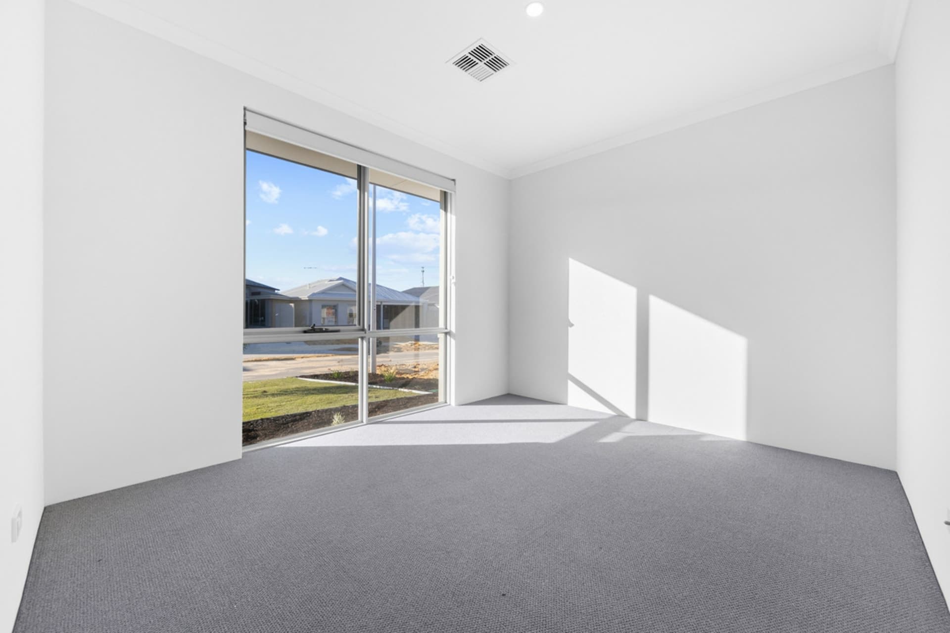 14 Caledon Street Golden Bay WA, Golden Bay - Thumbnail 4