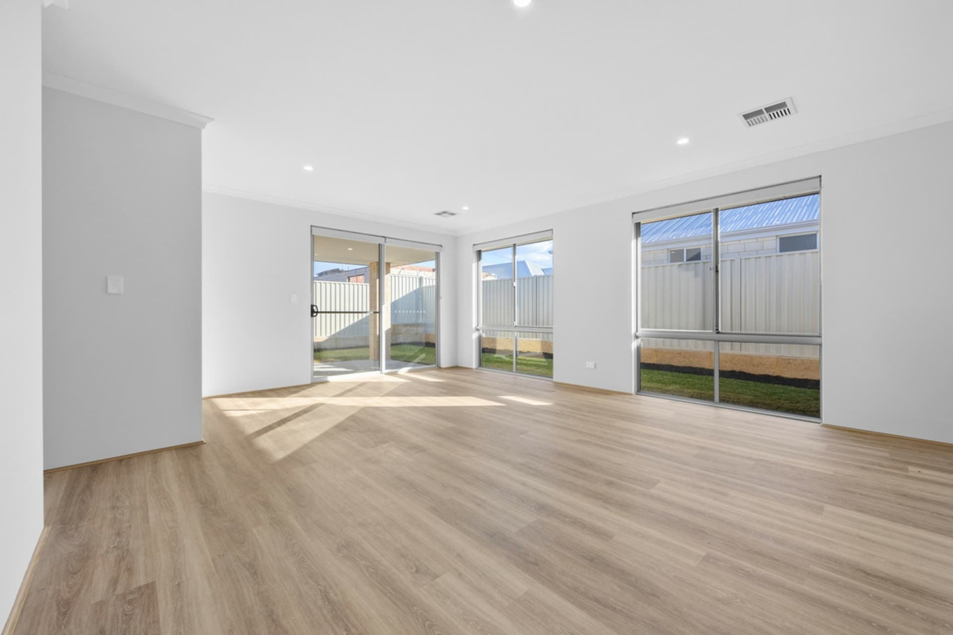 14 Caledon Street Golden Bay WA, Golden Bay - Thumbnail 7
