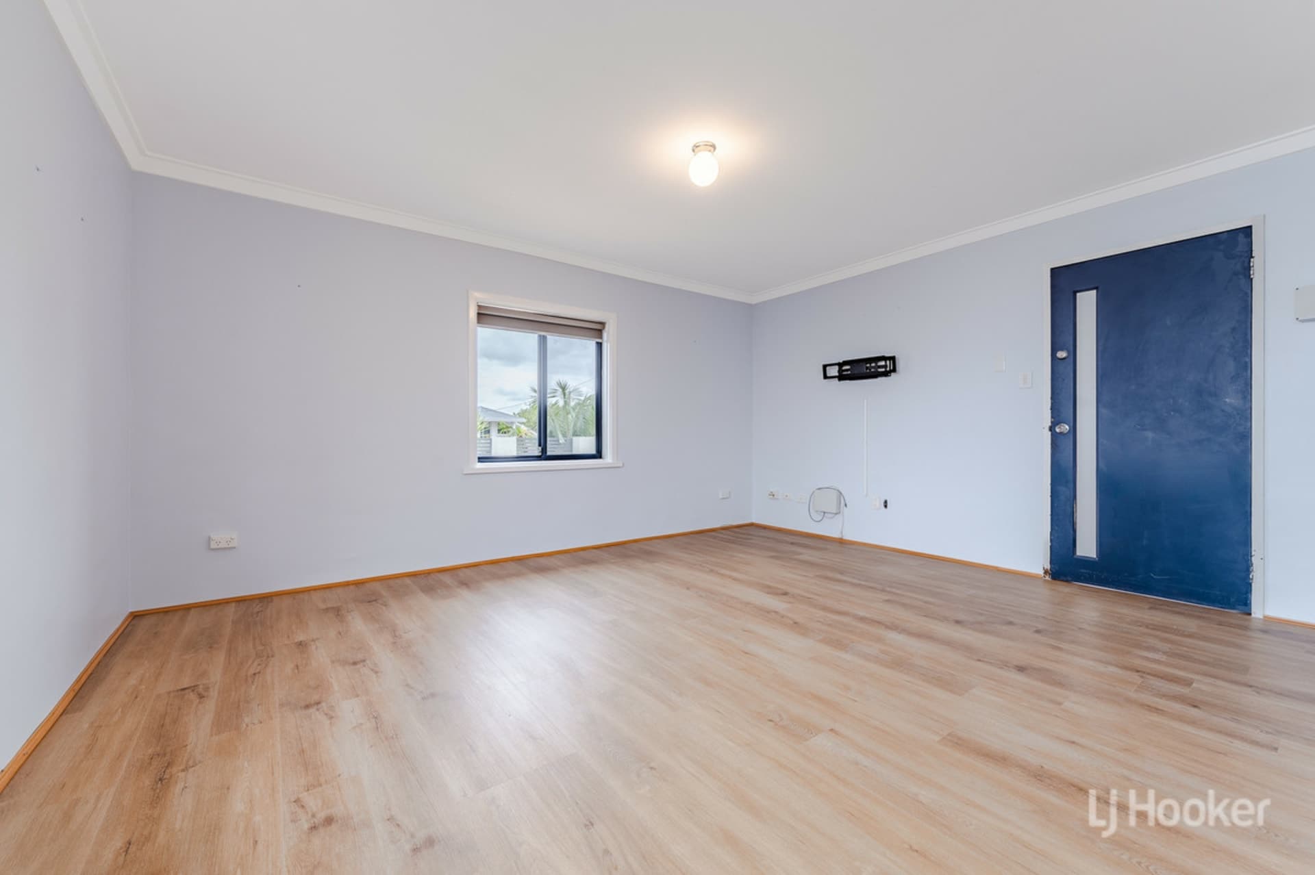 28 Karunjie Road Golden Bay WA, Golden Bay - Thumbnail 4