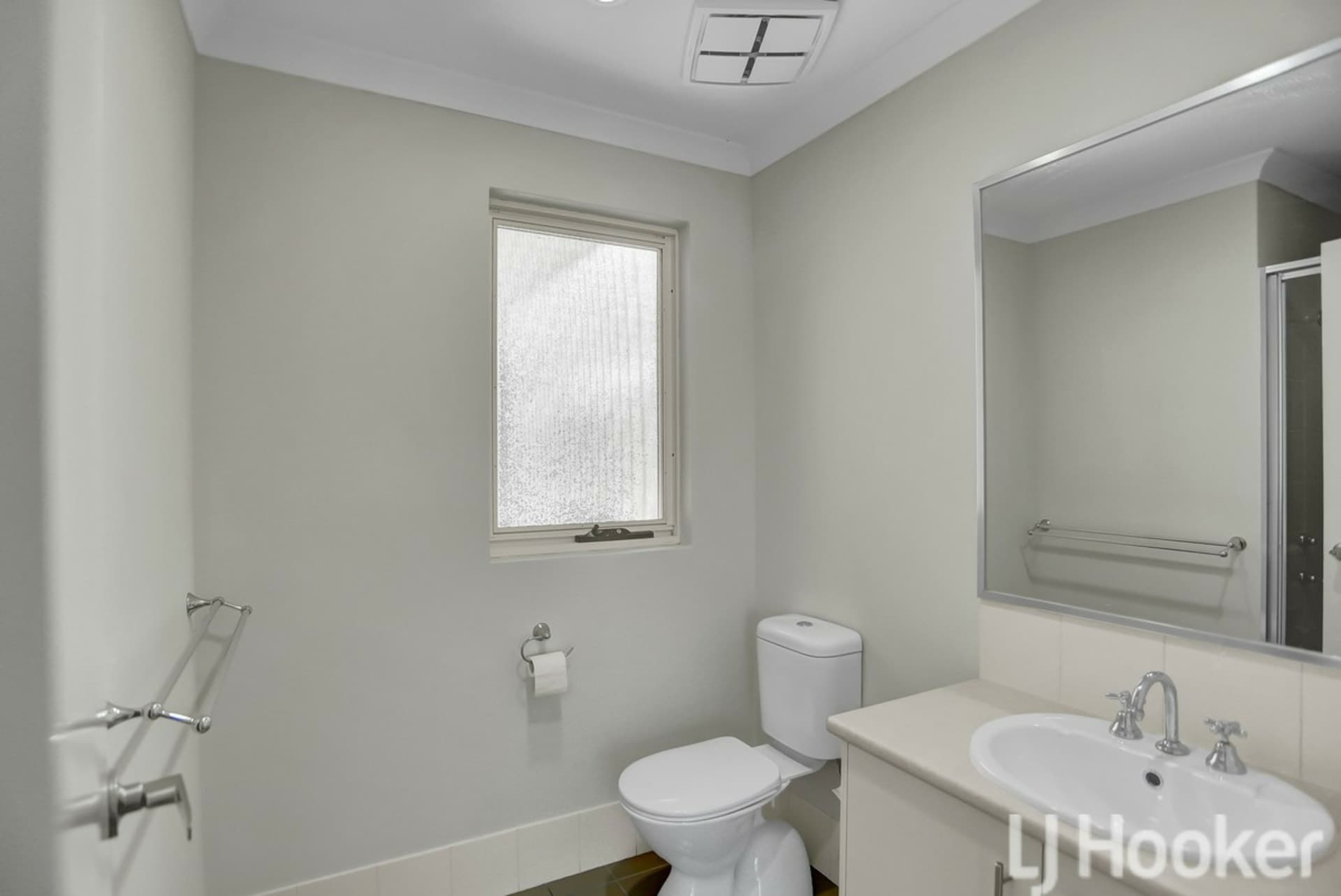 35 Adelong Avenue Golden Bay WA, Golden Bay - Thumbnail 5