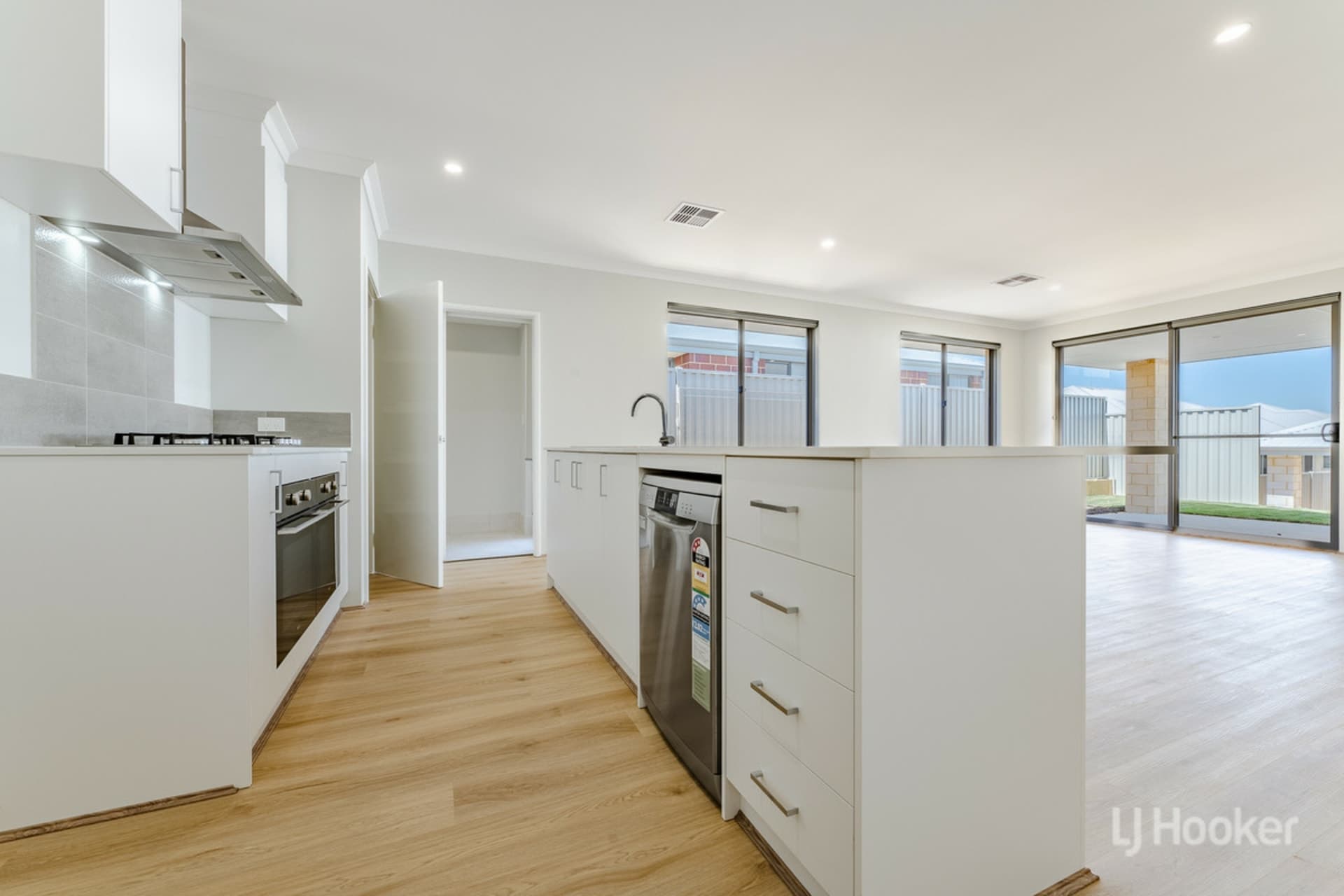 7 Caledon Street Golden Bay WA, Golden Bay - Thumbnail 6