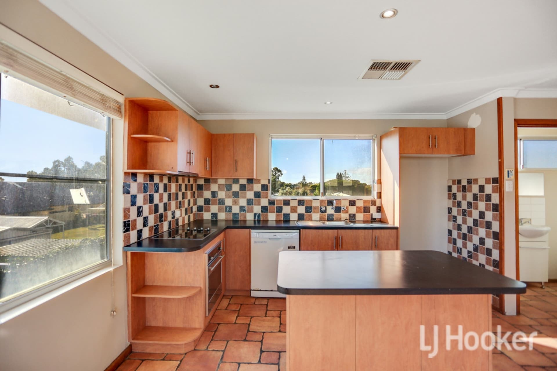 22 Yanrey Street Golden Bay WA, Golden Bay - Thumbnail 2