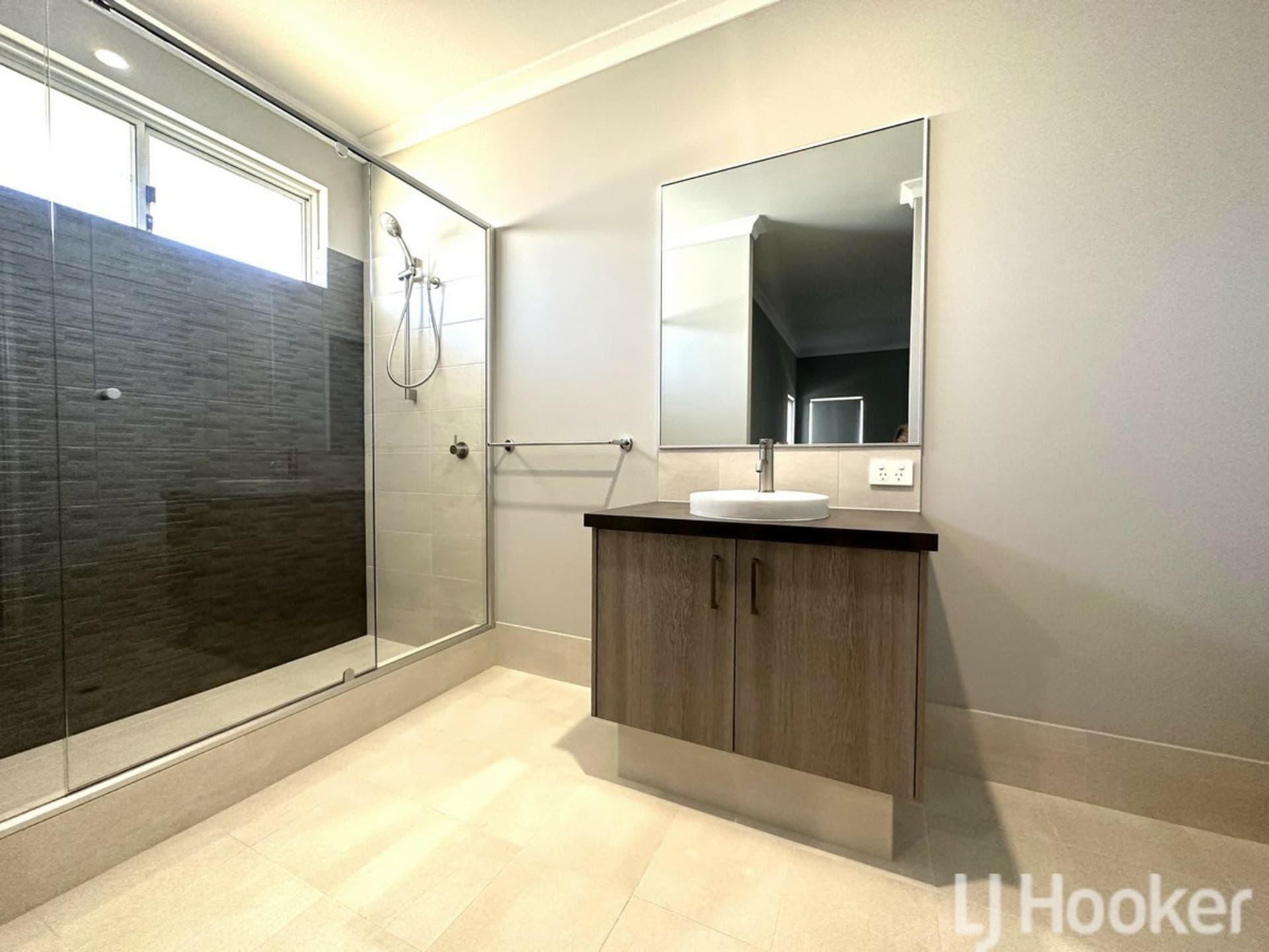 30 Yamarna Road Golden Bay WA, Golden Bay - Thumbnail 6