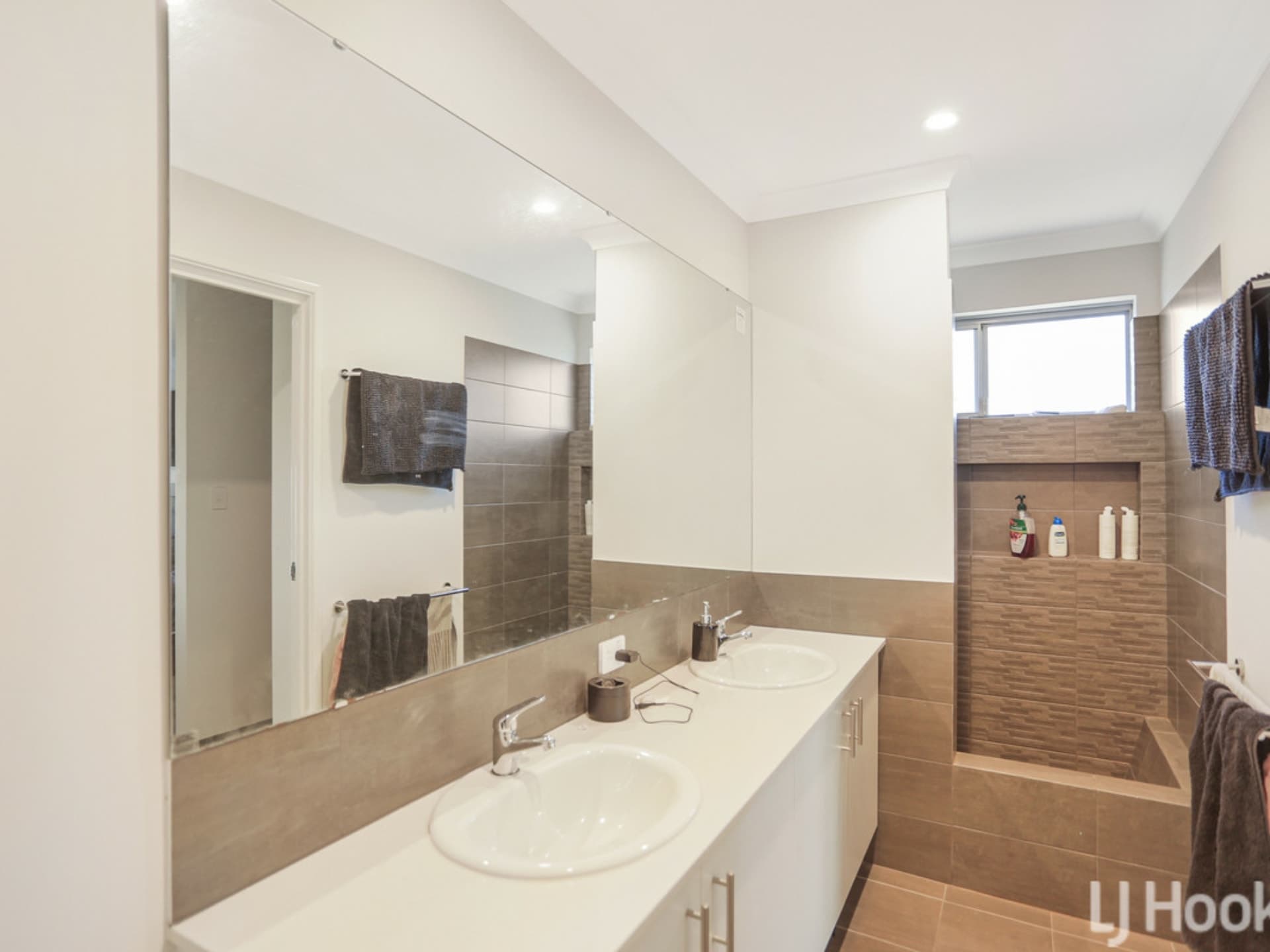 93 Noreena Avenue Golden Bay WA, Golden Bay - Thumbnail 4