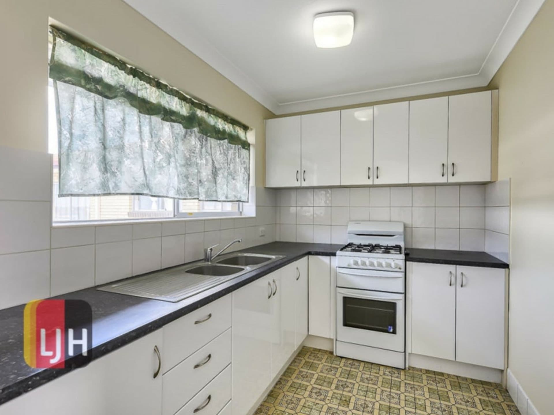 8/120 Stafford Road Gordon Park QLD, Gordon Park - Image 1