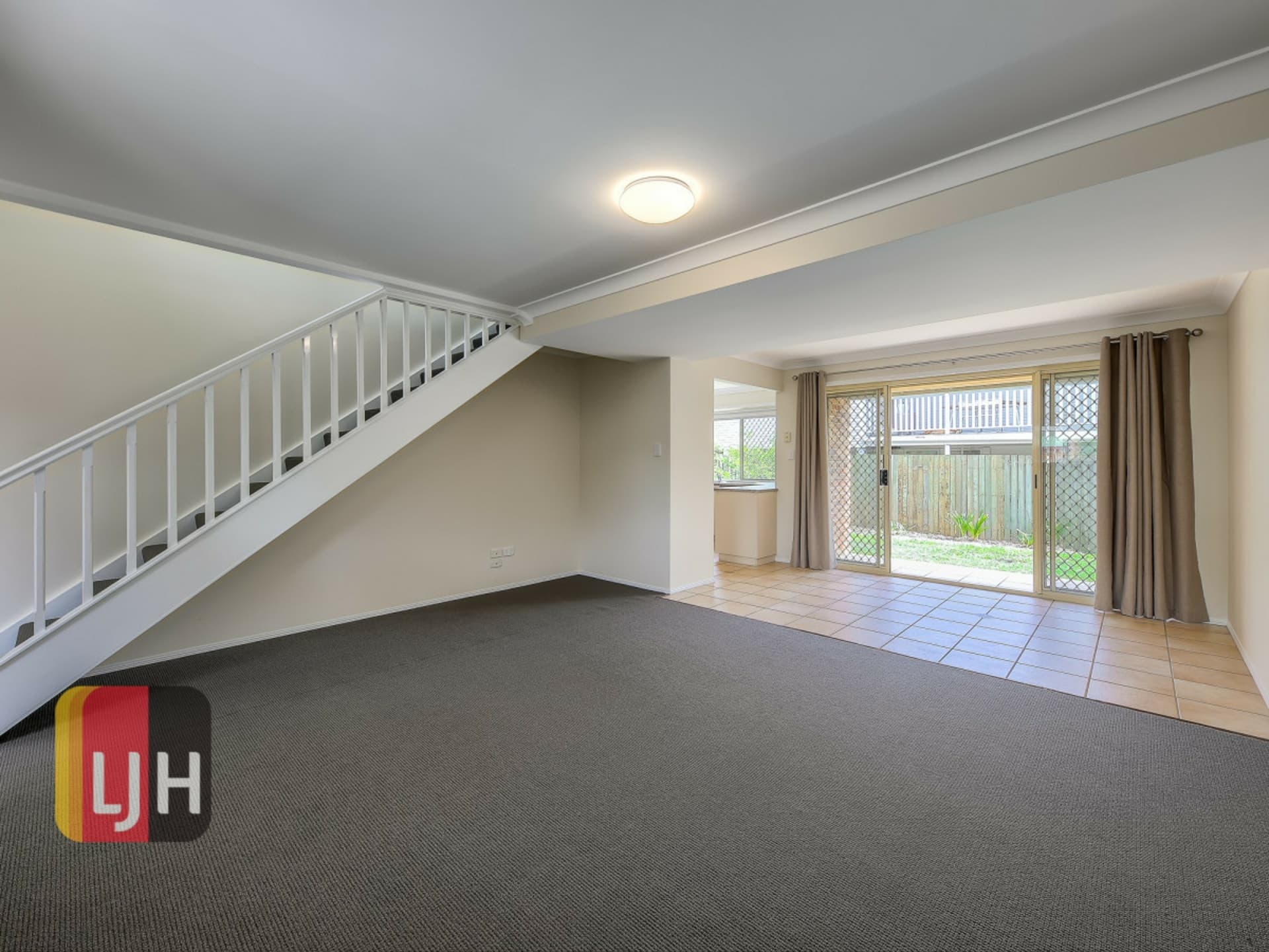 Townhouse 2/11 Groom Street, Gordon Park, Gordon Park - Thumbnail 3