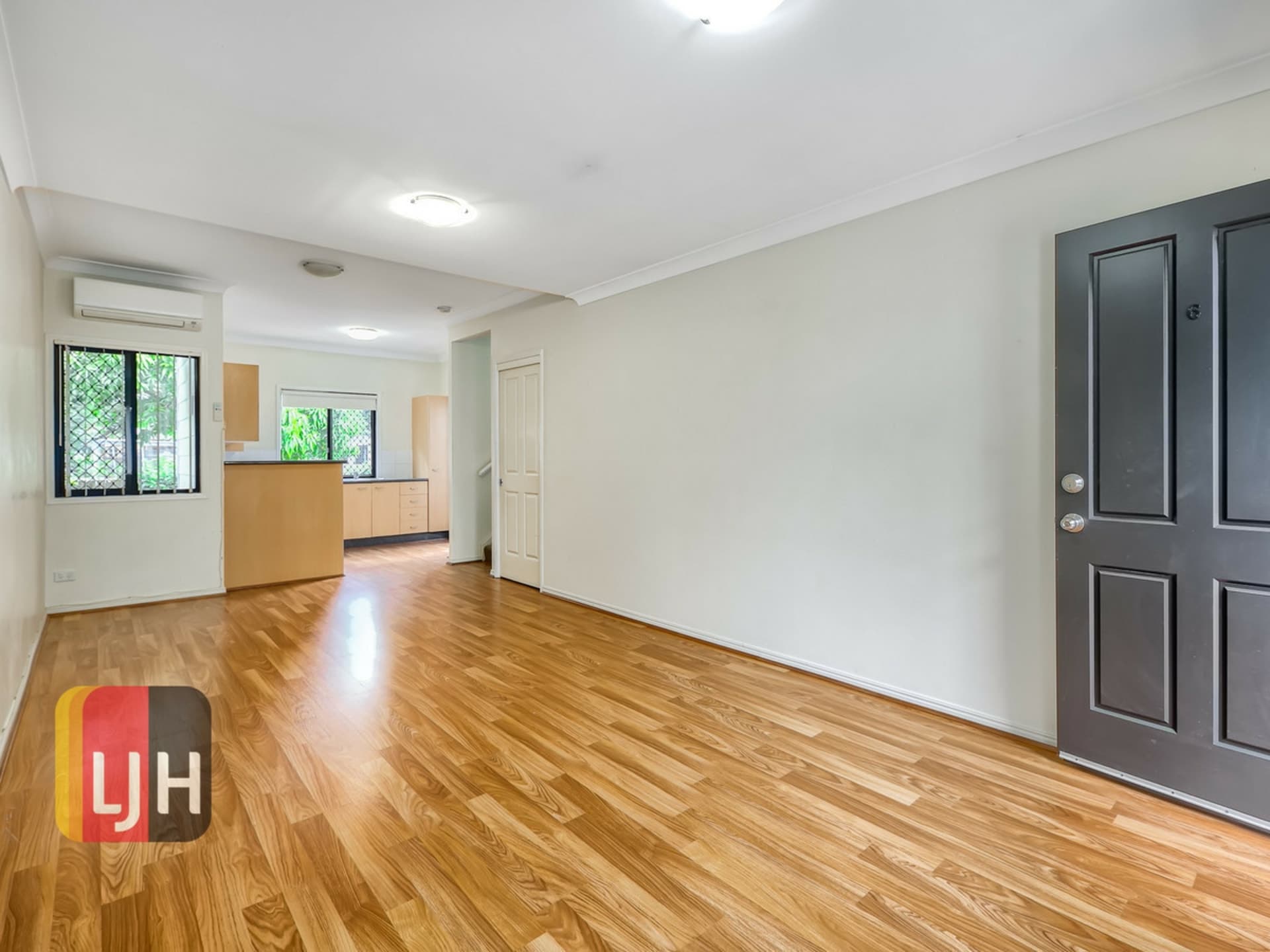 Townhouse 6/63 Barron Street, Gordon Park, Gordon Park - Thumbnail 5